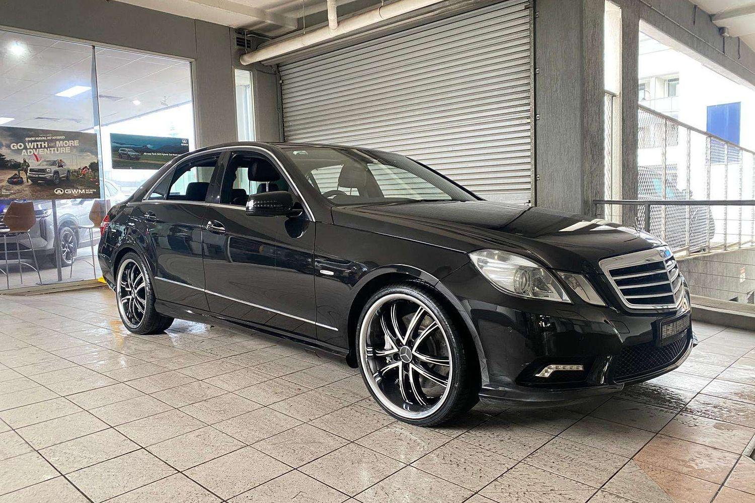 2009 MERCEDES-BENZ E500 212 AVANTGARDE 7 SP AUTOMATIC G-TRONIC 4D SEDAN