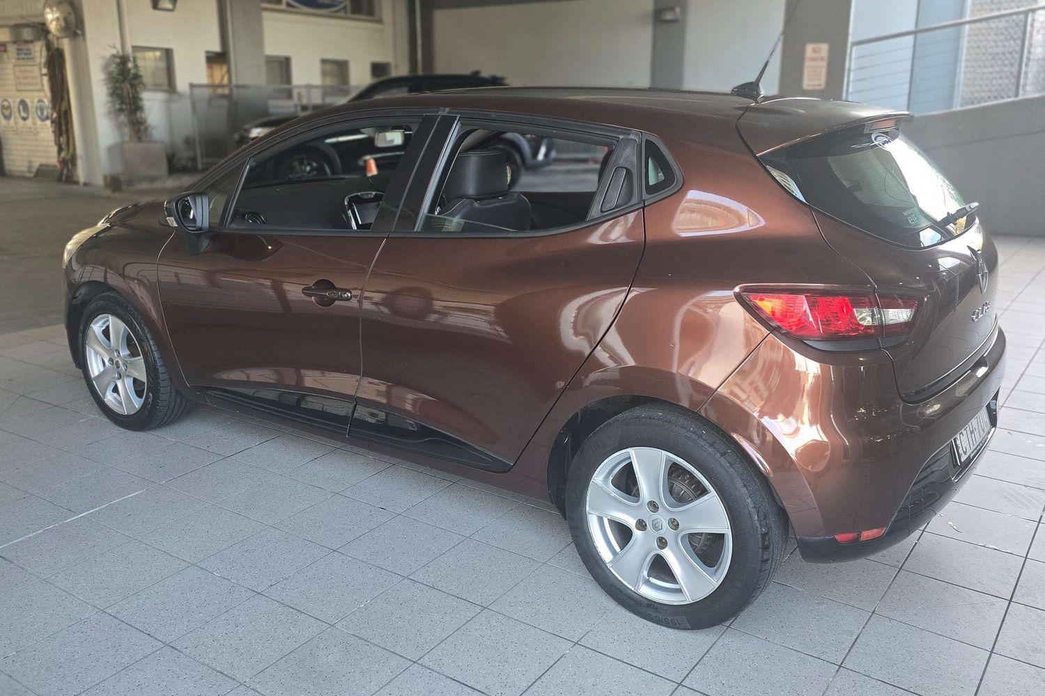 2014 RENAULT CLIO IV B98 EXPRESSION AUTOMATIC HATCHBACK