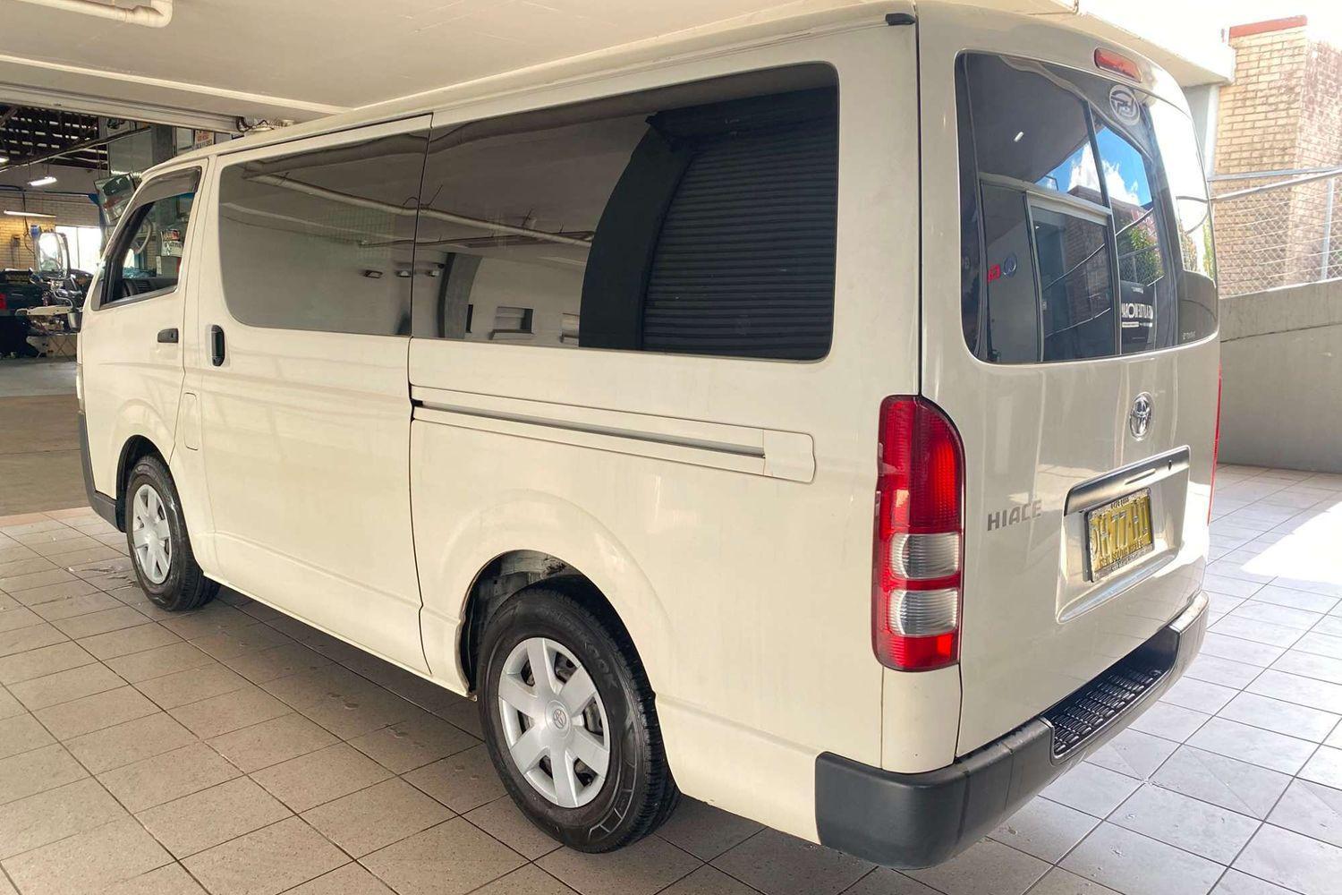 2015 TOYOTA HIACE TRH201R MY14 LWB 4 SP AUTOMATIC 4D VAN