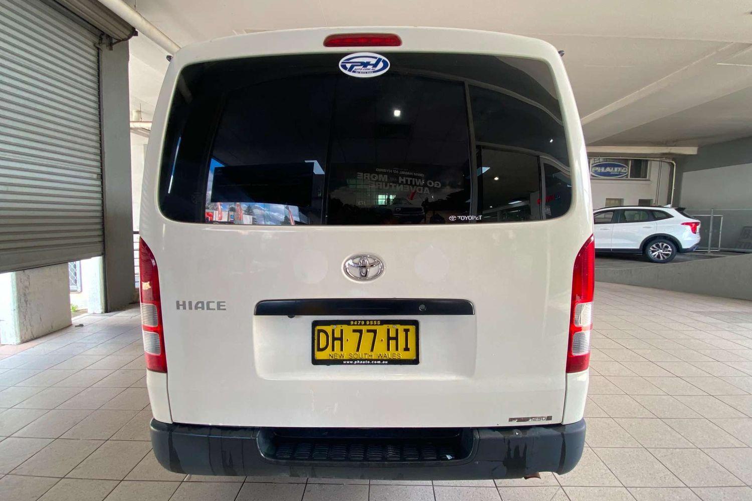 2015 TOYOTA HIACE TRH201R MY14 LWB 4 SP AUTOMATIC 4D VAN