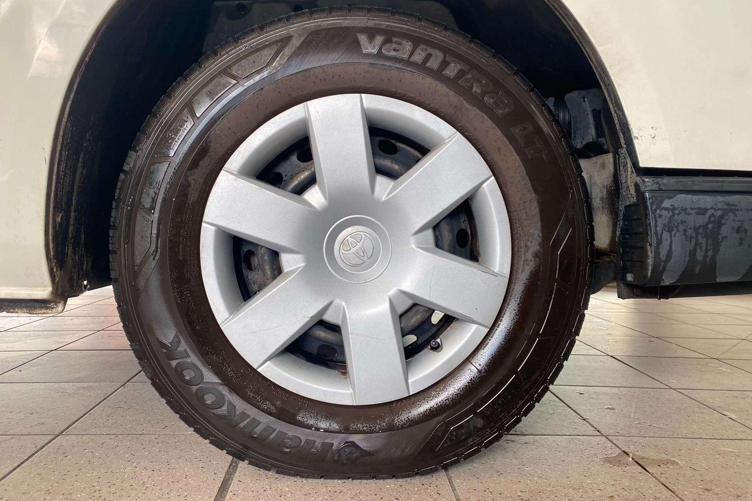 2015 TOYOTA HIACE TRH201R MY14 LWB 4 SP AUTOMATIC 4D VAN