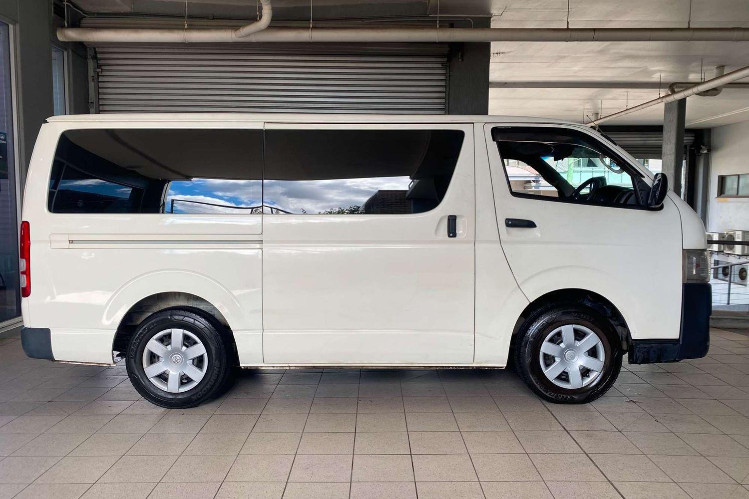 2015 TOYOTA HIACE TRH201R MY14 LWB 4 SP AUTOMATIC 4D VAN