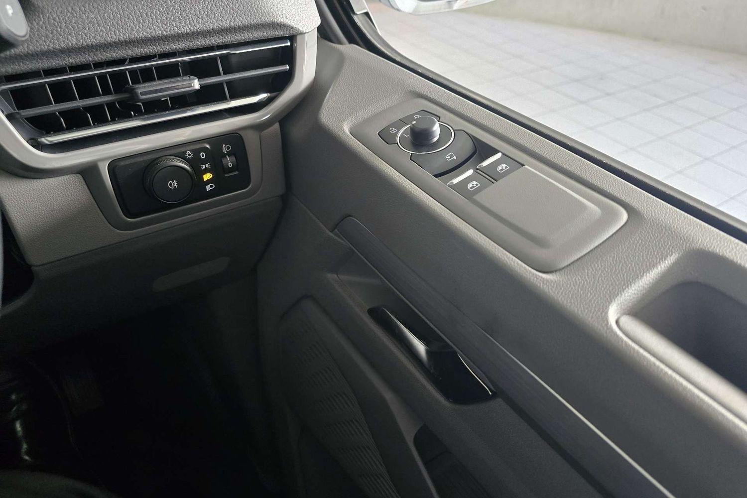 2025 VOLKSWAGEN TRANSPORTER T6.1 MY24 TDI340 7 SP AUTO DIRECT SHIFT 3D VAN