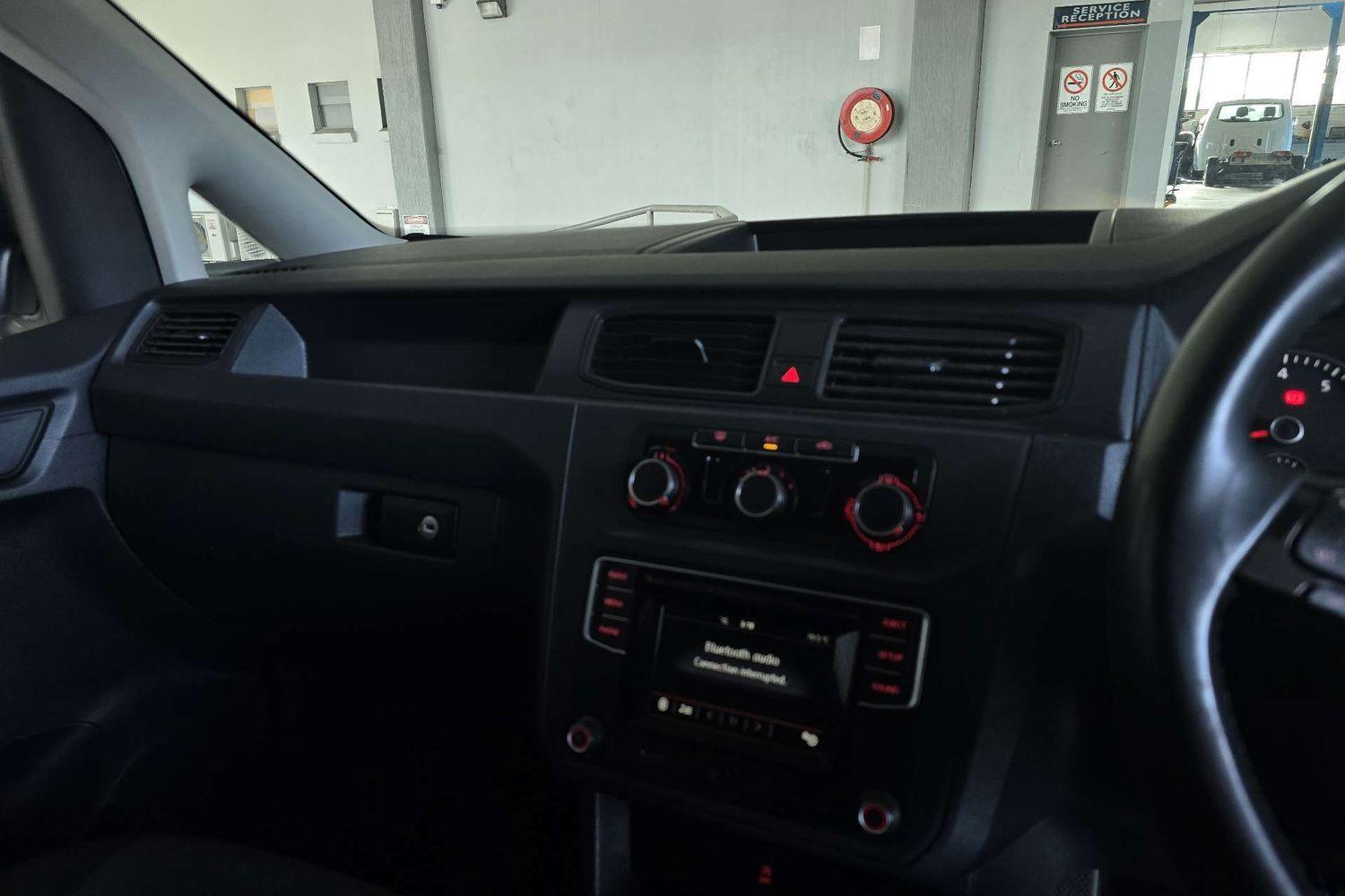 2018 VOLKSWAGEN CADDY 2K MY18 MAXI CREWVAN TSI220 7 SP AUTO DIRECT SHIFT 3D VAN
