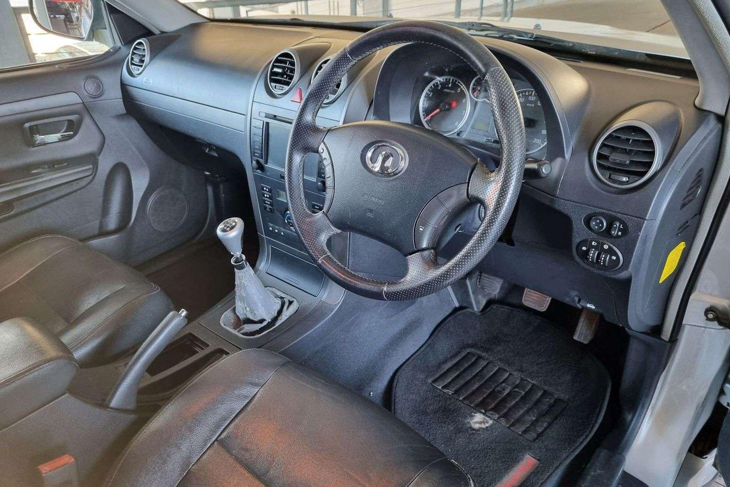 2013 GREAT WALL X240 CC6461KY MY11 (4x4) 5 SP MANUAL 4D WAGON