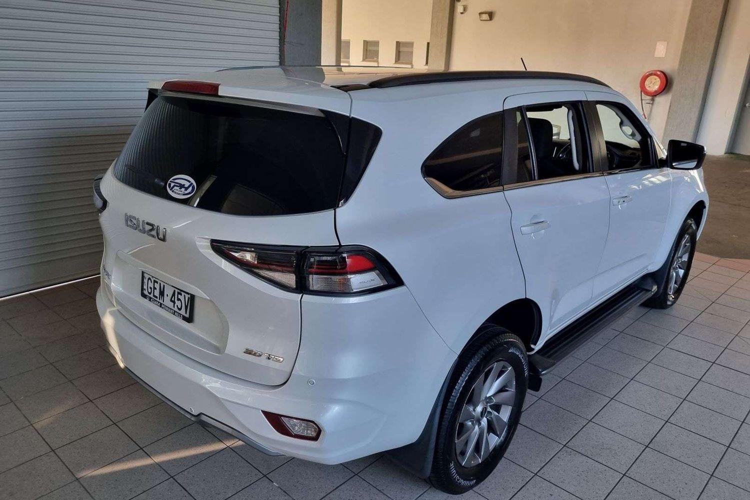 2021 ISUZU MU-X UC MY19 LS-U (4x2) 6 SP AUTO SEQUENTIAL 4D WAGON