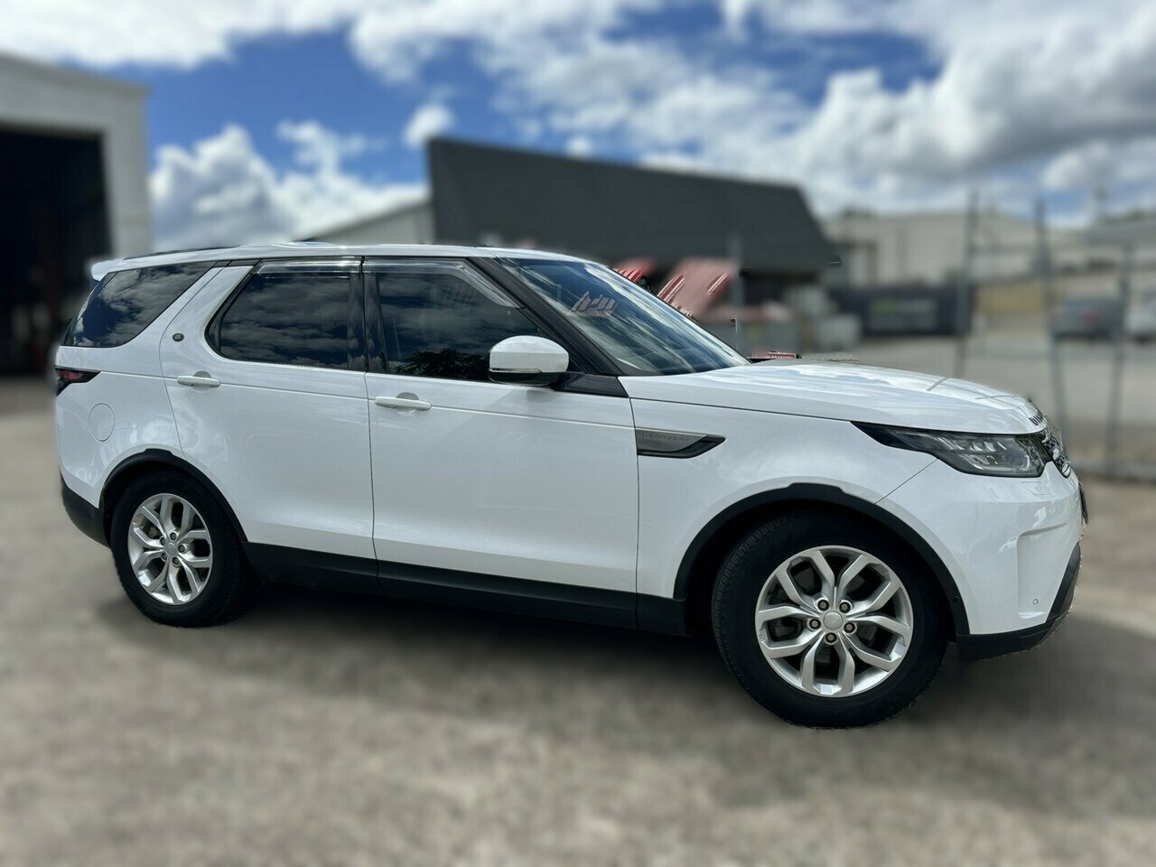 2020 LAND ROVER DISCOVERY L462 MY20 SD4 SE (177KW) 8 SP AUTOMATIC 4D WAGON
