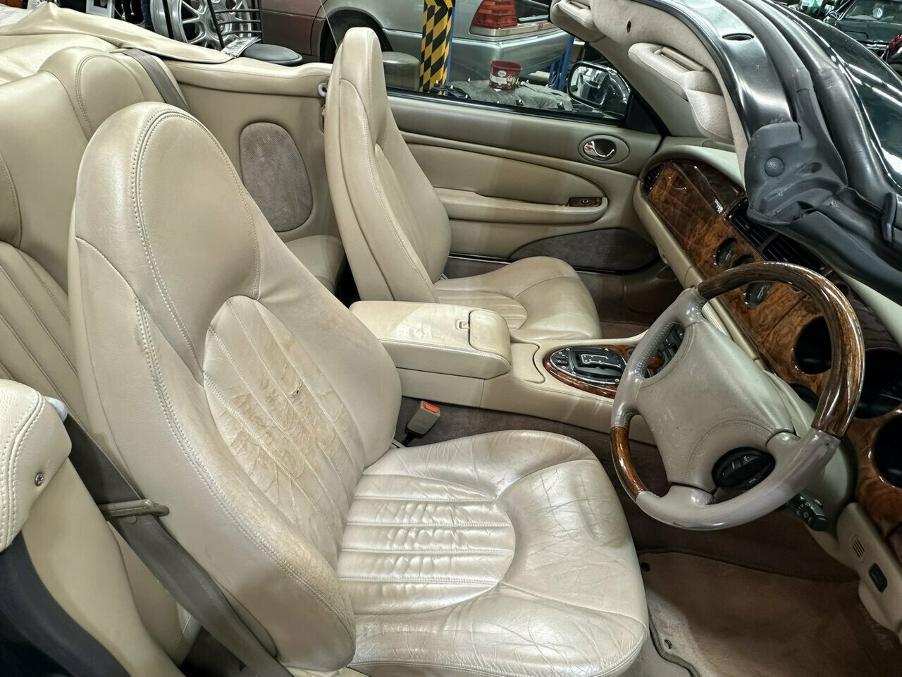 1999 JAGUAR XK8 CLASSIC 5 SP AUTOMATIC 2D CONVERTIBLE