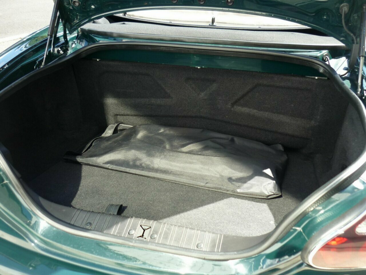 1999 JAGUAR XK8 CLASSIC 5 SP AUTOMATIC 2D CONVERTIBLE