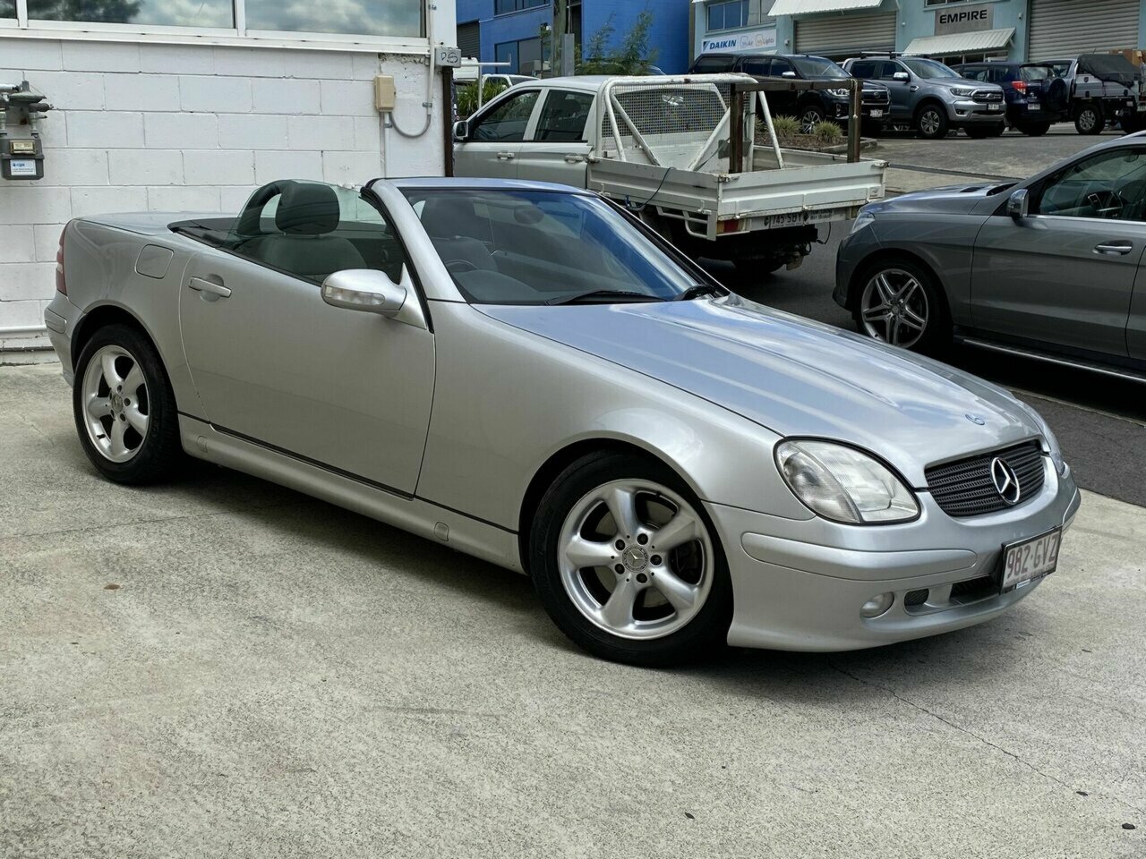 2002 MERCEDES-BENZ SLK320 202 5 SP AUTOMATIC 2D CONVERTIBLE