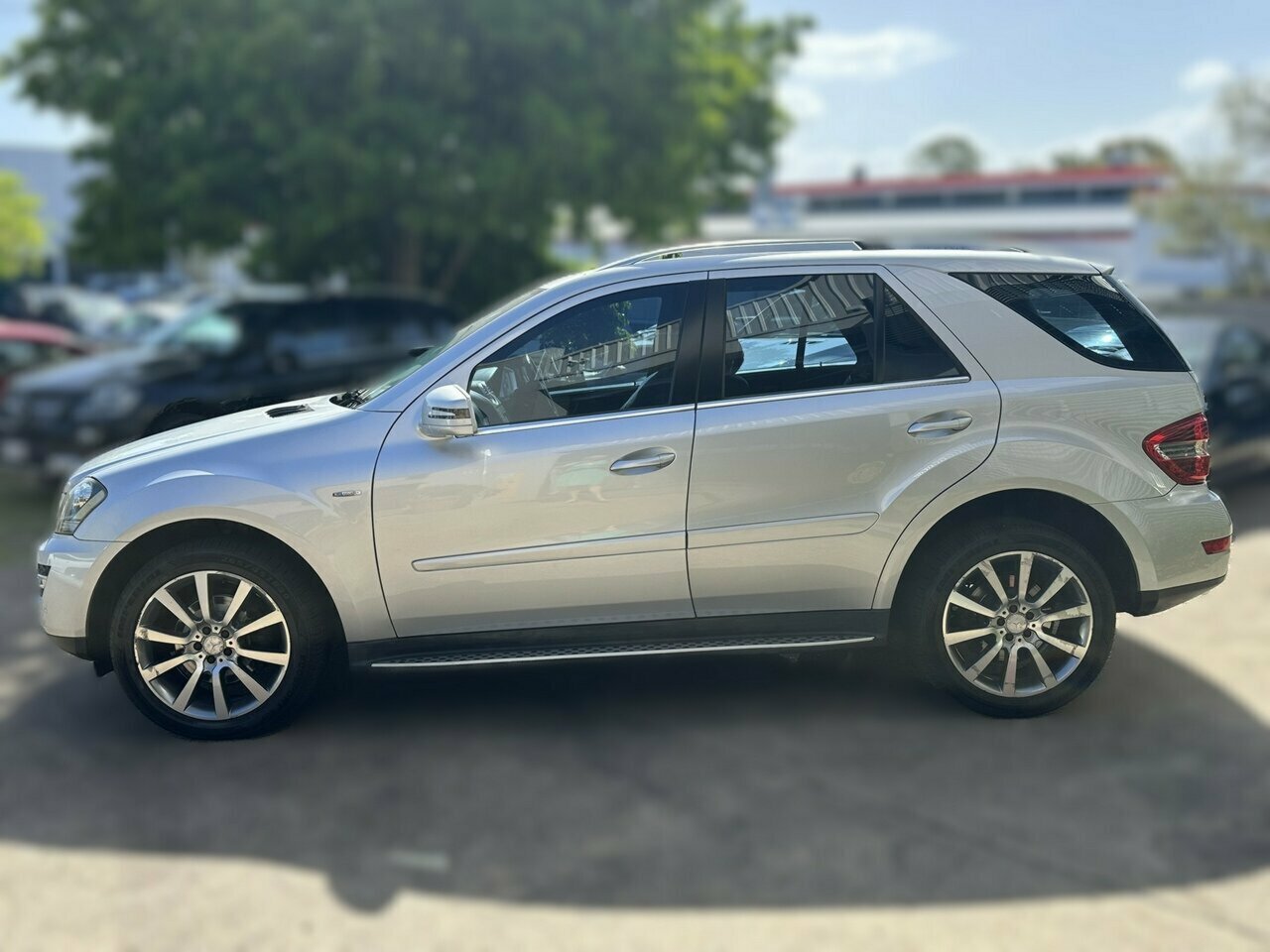 2011 MERCEDES-BENZ ML 164 MY11 300CDI GRAND EDITION (4X4) 7 SP AUTOMATIC G-TRONIC 4D WAGON