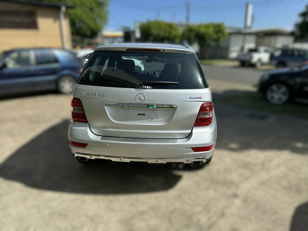 2011 MERCEDES-BENZ ML 164 MY11 300CDI GRAND EDITION (4X4) 7 SP AUTOMATIC G-TRONIC 4D WAGON