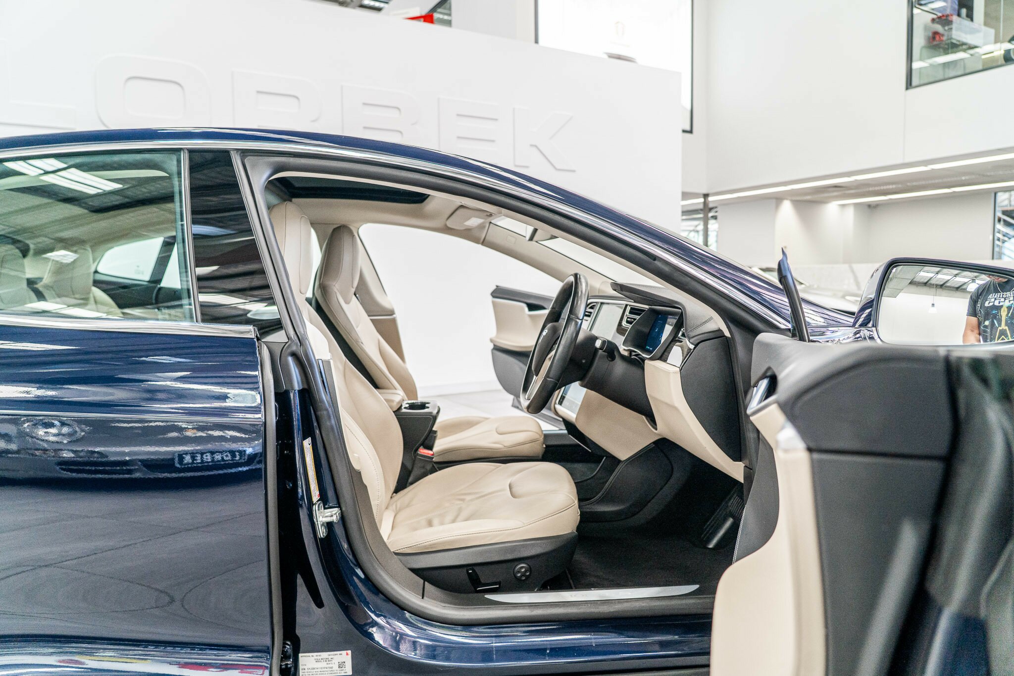 2014 TESLA MODEL S 85 1 SP AUTOMATIC 4D HATCHBACK