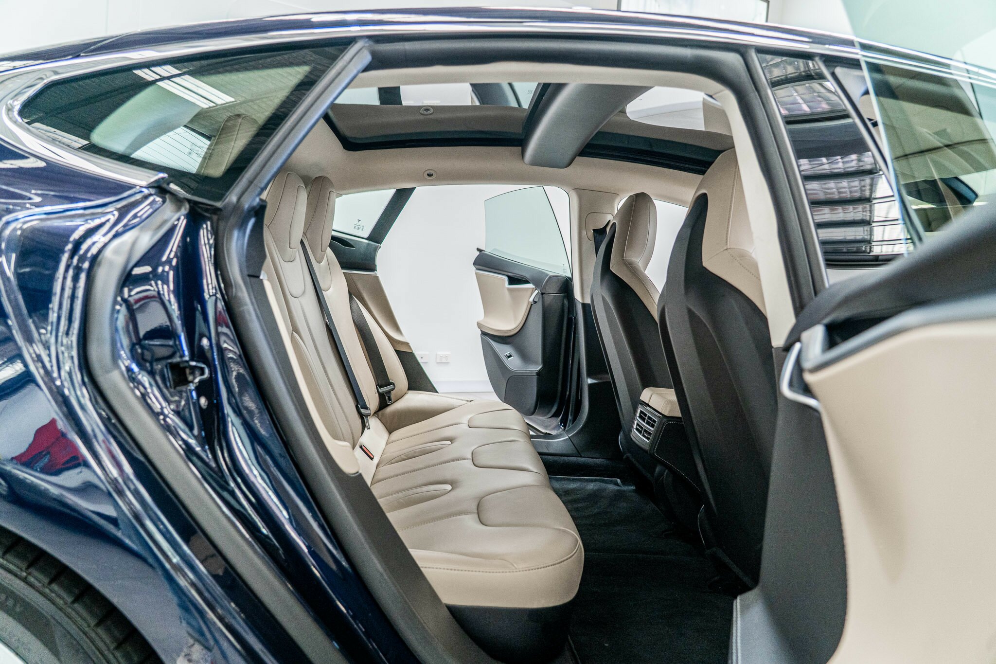 2014 TESLA MODEL S 85 1 SP AUTOMATIC 4D HATCHBACK