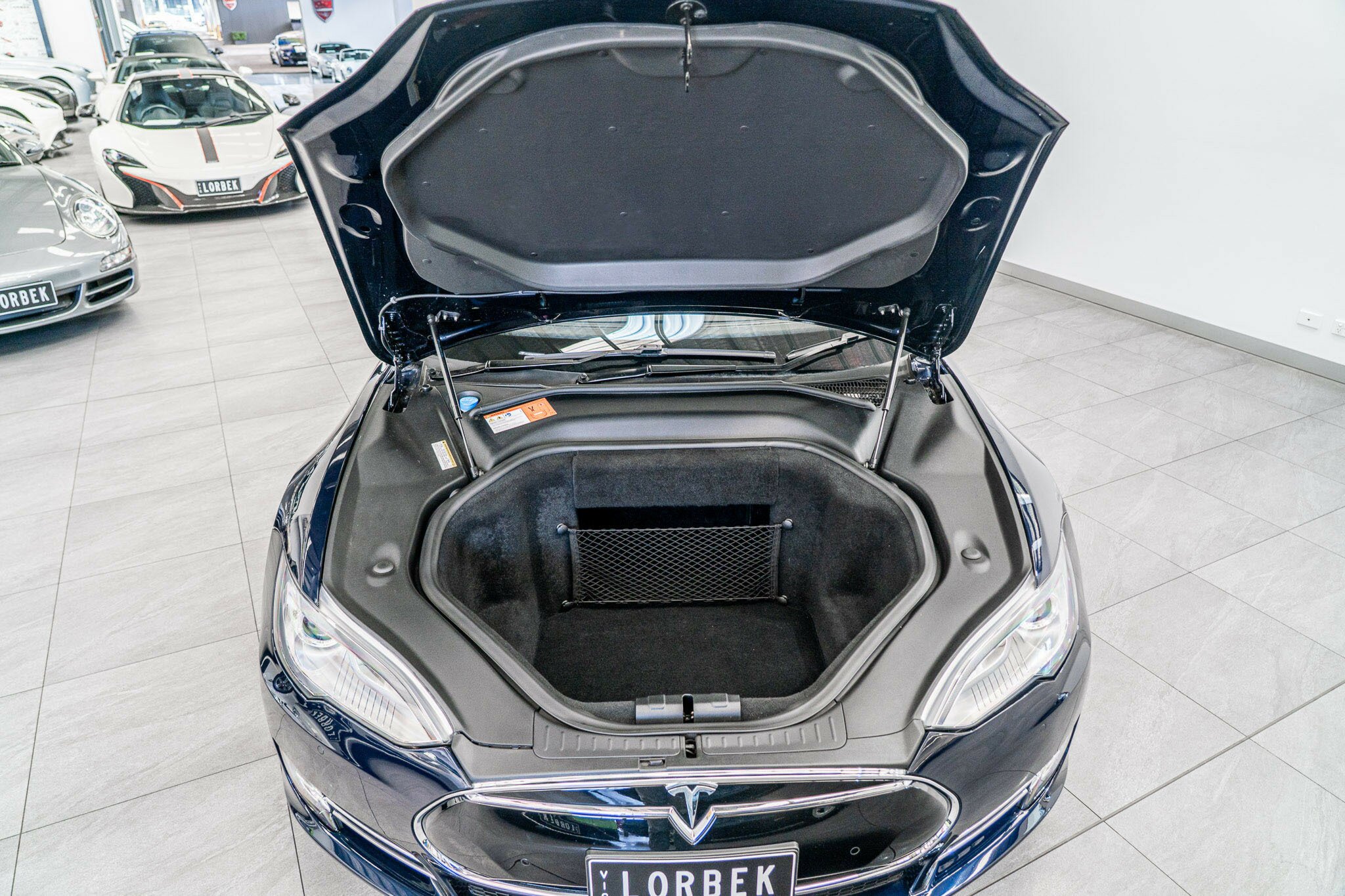 2014 TESLA MODEL S 85 1 SP AUTOMATIC 4D HATCHBACK