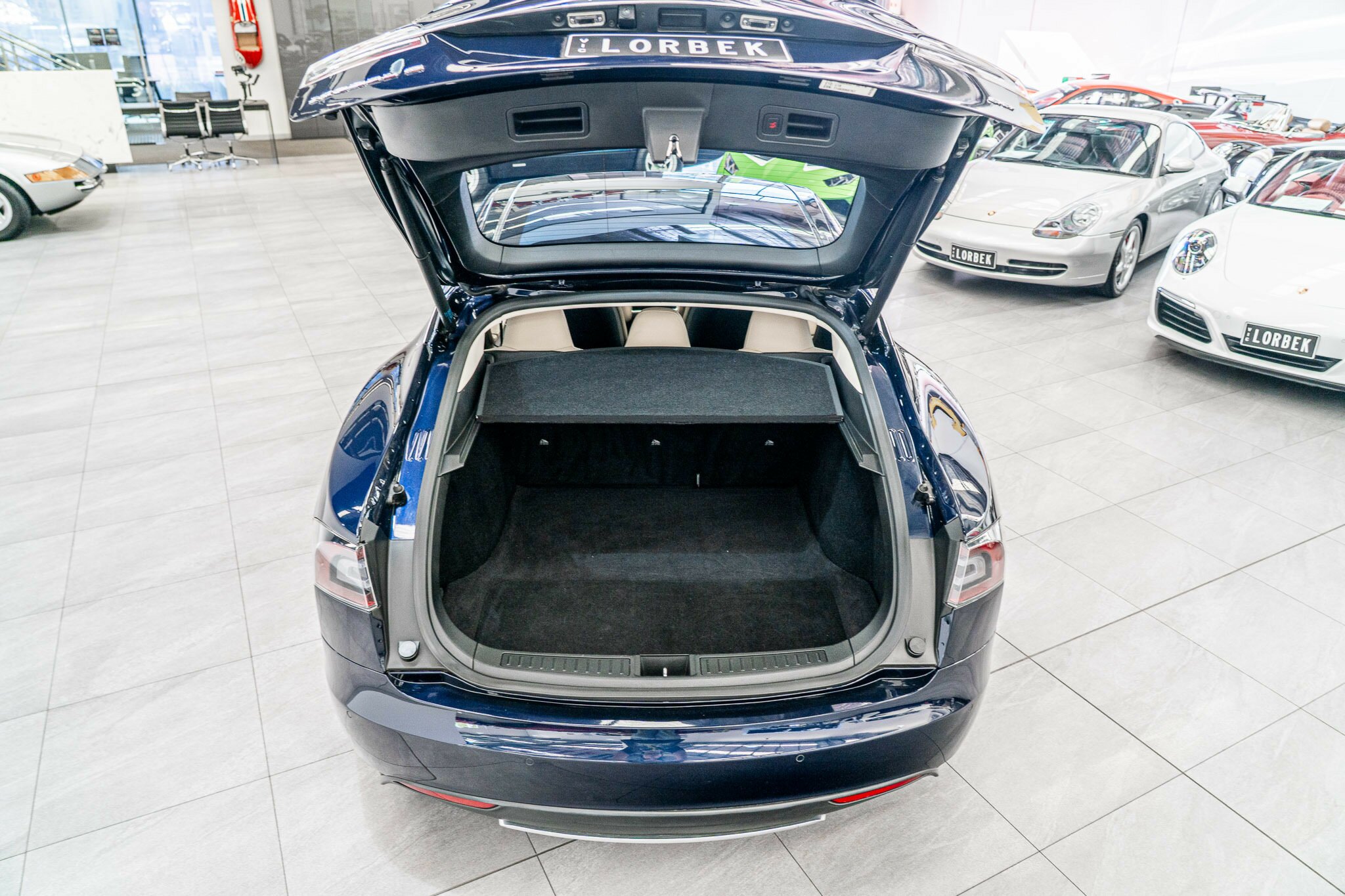 2014 TESLA MODEL S 85 1 SP AUTOMATIC 4D HATCHBACK