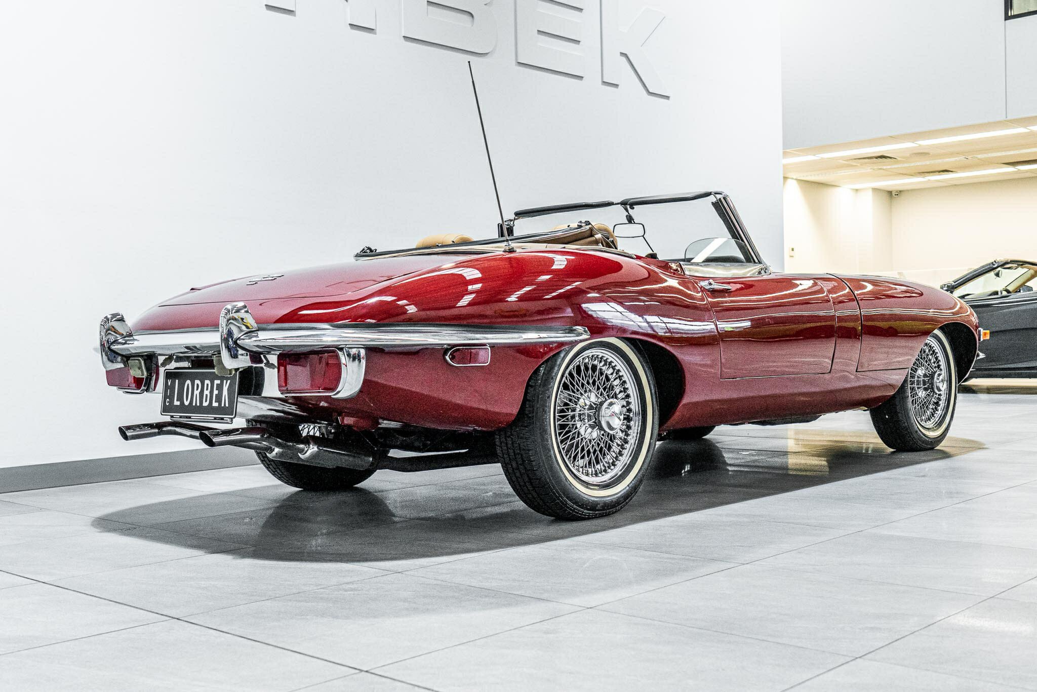 1970 JAGUAR E TYPE SERIES 2 4.2 4 SP MANUAL 2D ROADSTER