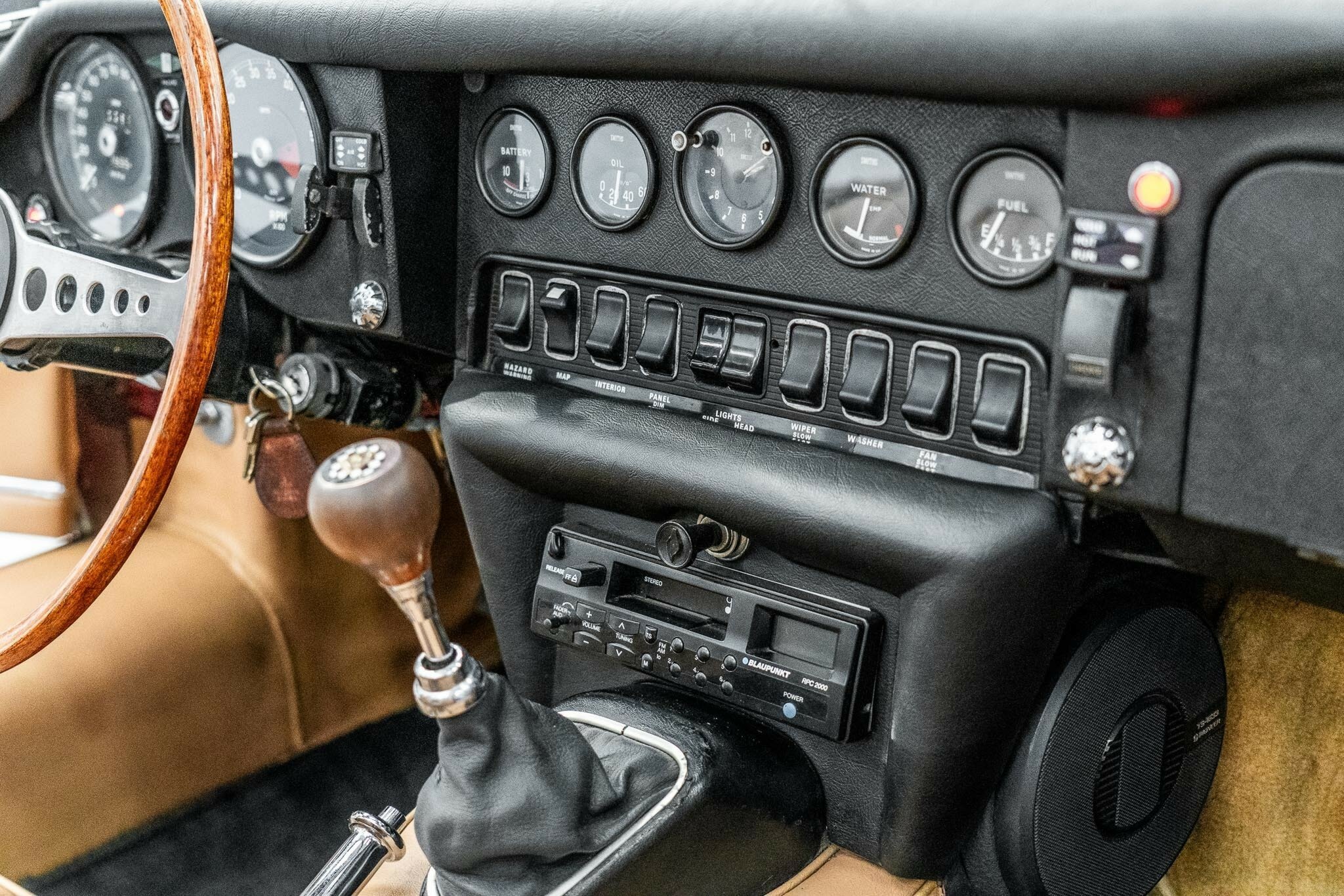 1970 JAGUAR E TYPE SERIES 2 4.2 4 SP MANUAL 2D ROADSTER
