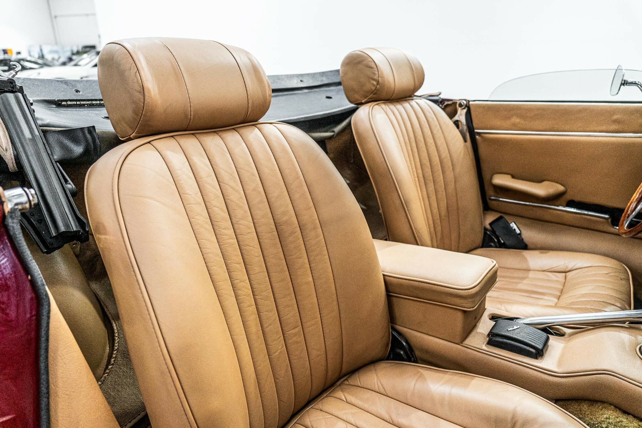 1970 JAGUAR E TYPE SERIES 2 4.2 4 SP MANUAL 2D ROADSTER