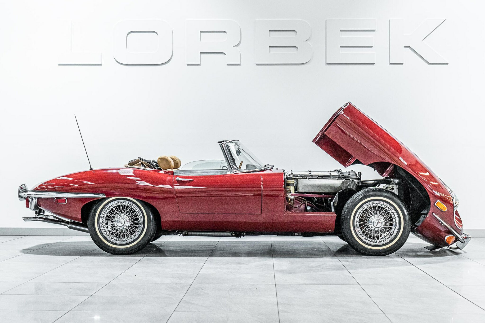 1970 JAGUAR E TYPE SERIES 2 4.2 4 SP MANUAL 2D ROADSTER