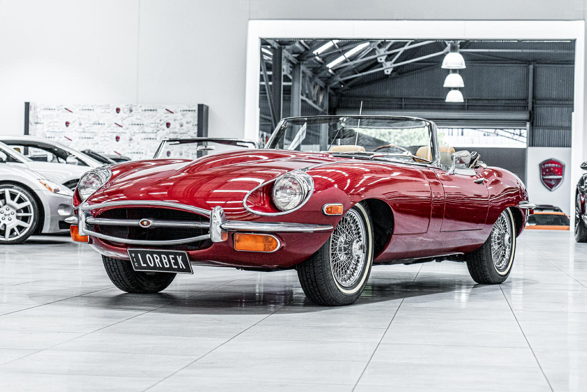 1970 JAGUAR E TYPE SERIES 2 4.2 4 SP MANUAL 2D ROADSTER