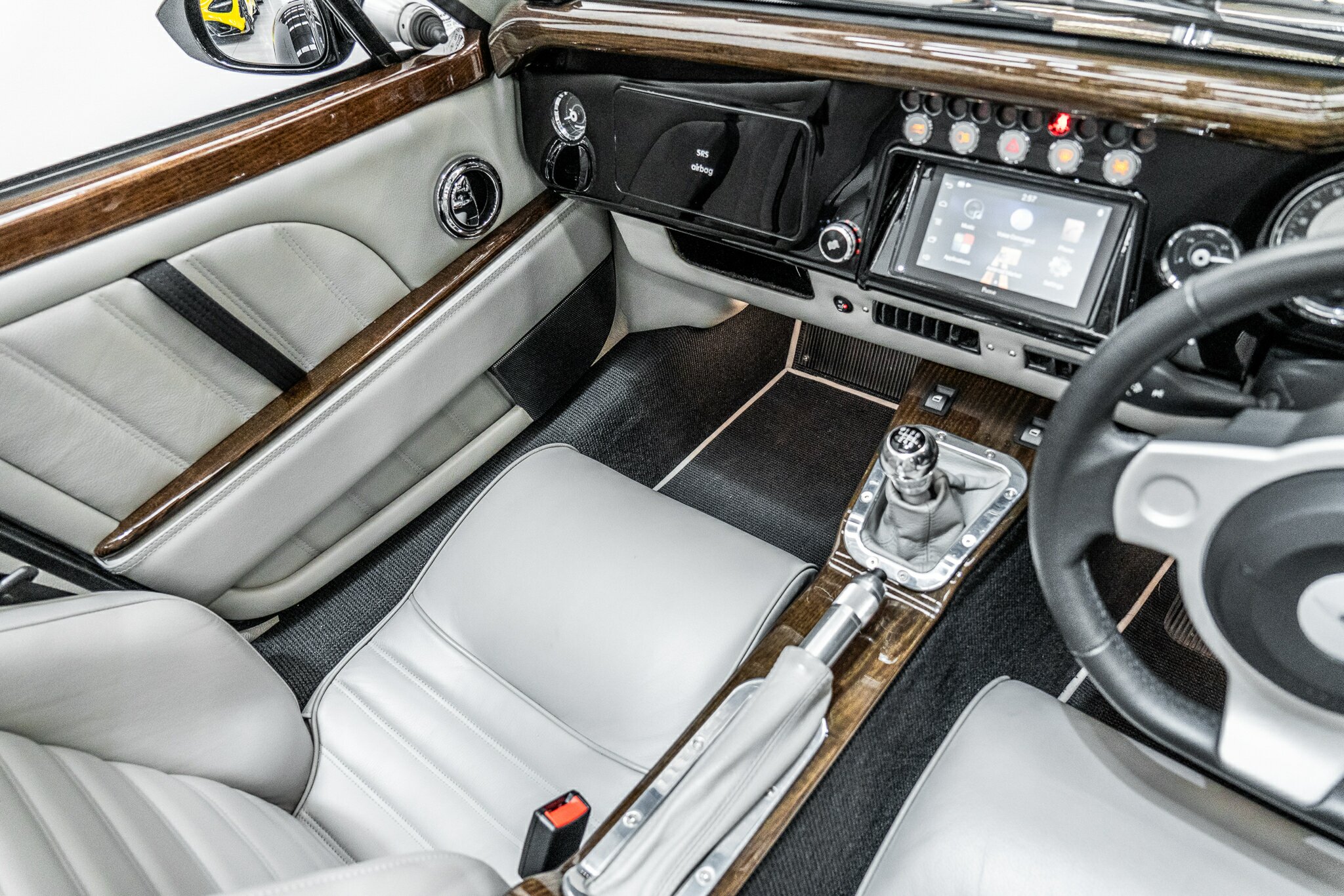 2018 MORGAN AERO 8 SERIES 5 6 SP MANUAL 2D ROADSTER