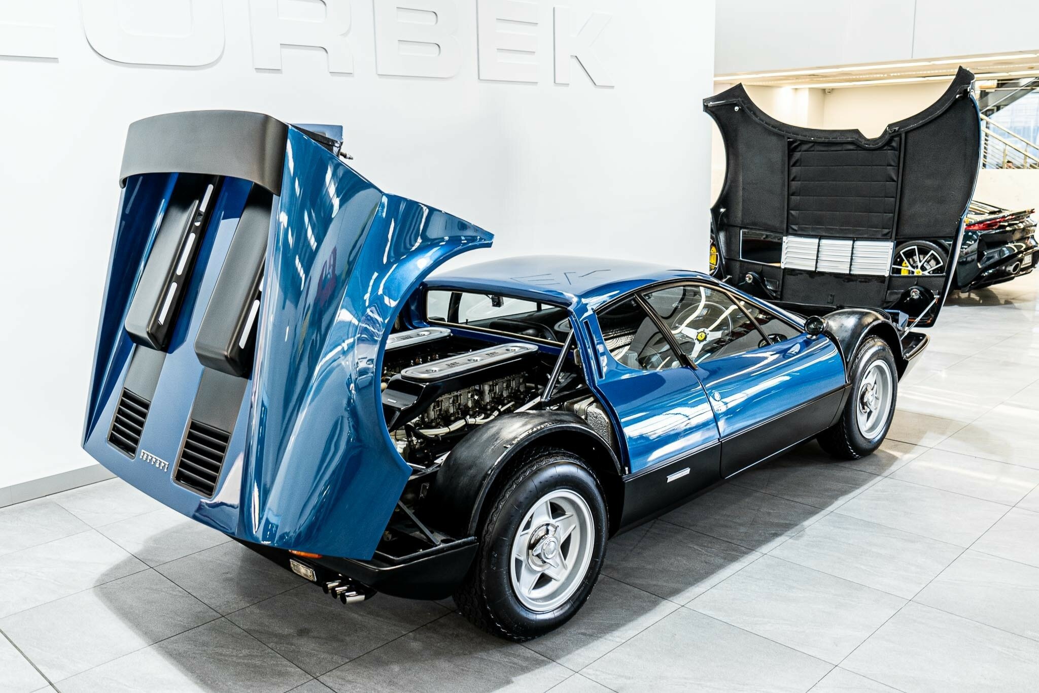 1974 FERRARI 365 GT4 BERLINETTA BOXER 5 SP MANUAL 2D COUPE