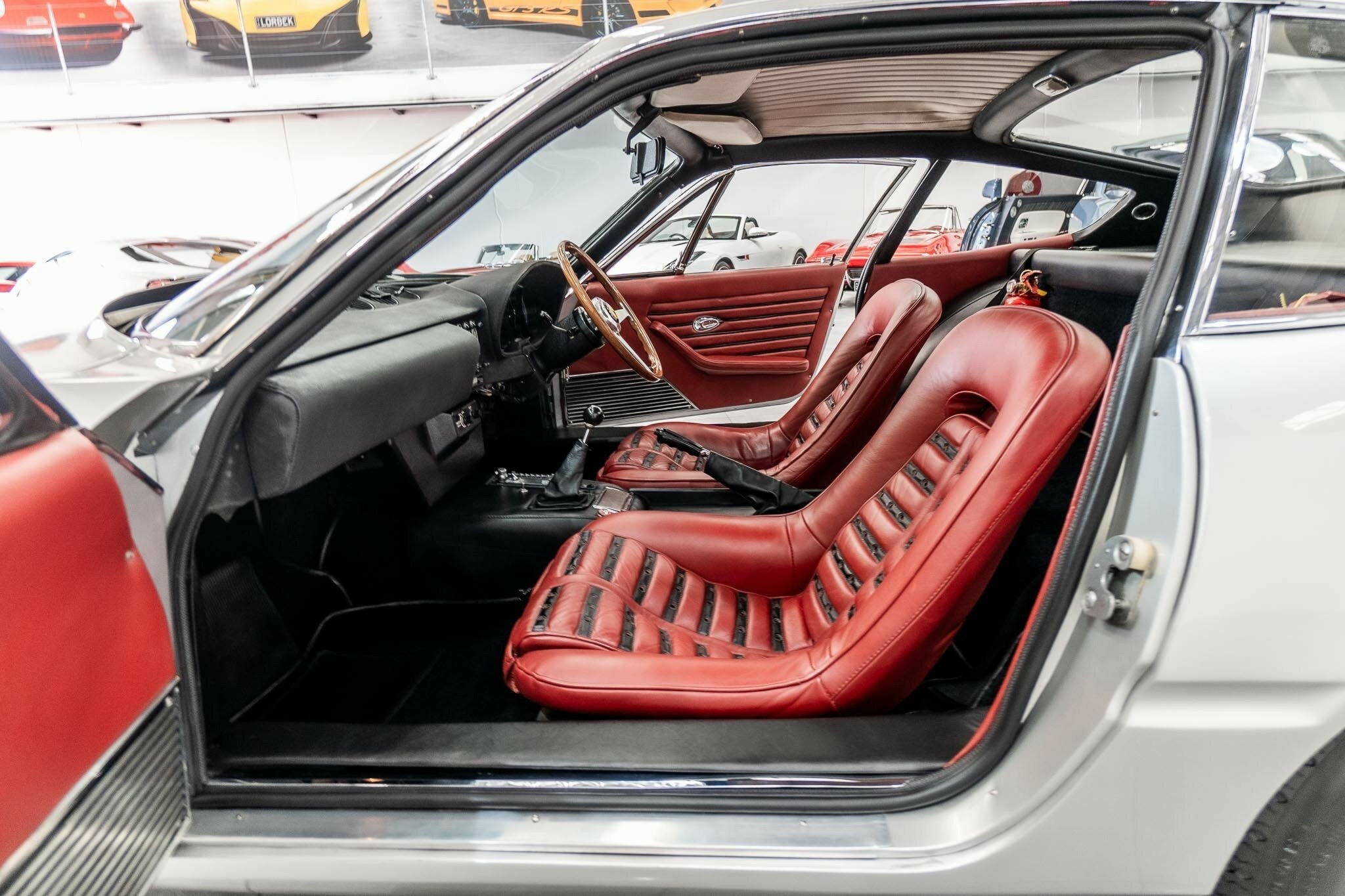 1970 FERRARI 365 GTB4 (DAYTONA) 5 SP MANUAL 2D COUPE