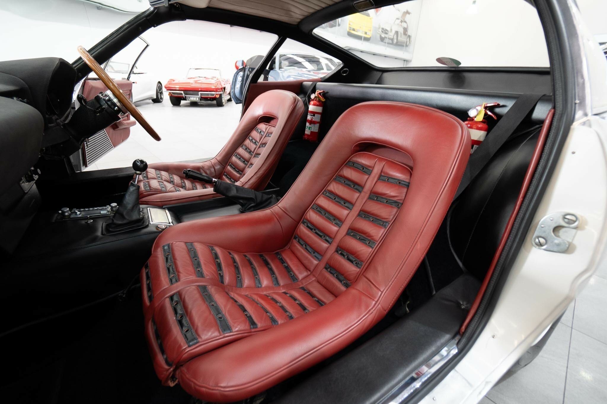 1970 FERRARI 365 GTB4 (DAYTONA) 5 SP MANUAL 2D COUPE