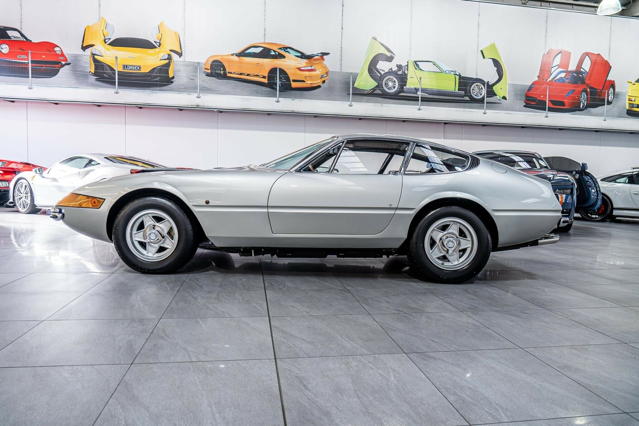 1970 FERRARI 365 GTB4 (DAYTONA) 5 SP MANUAL 2D COUPE