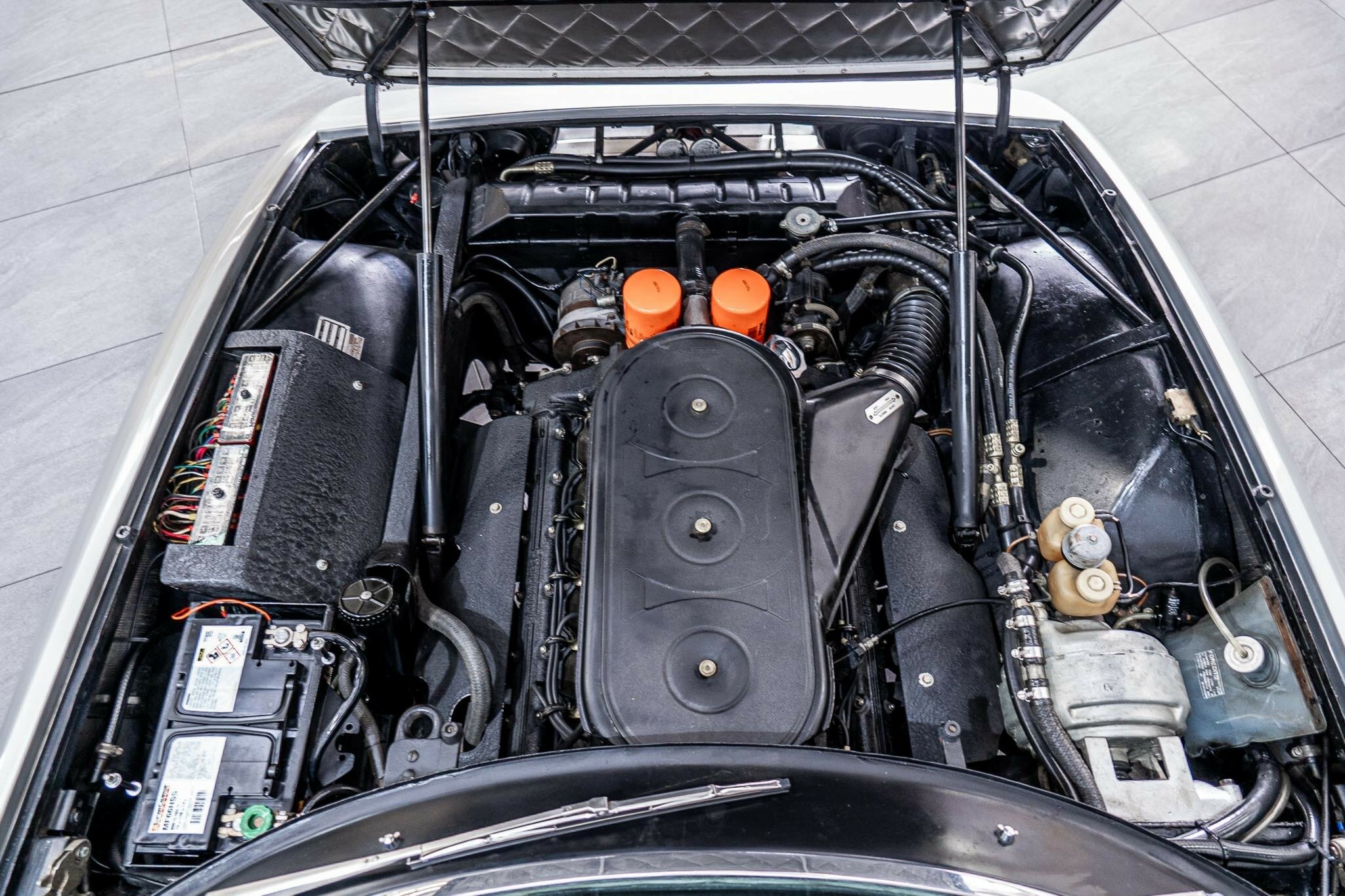 1970 FERRARI 365 GTB4 (DAYTONA) 5 SP MANUAL 2D COUPE