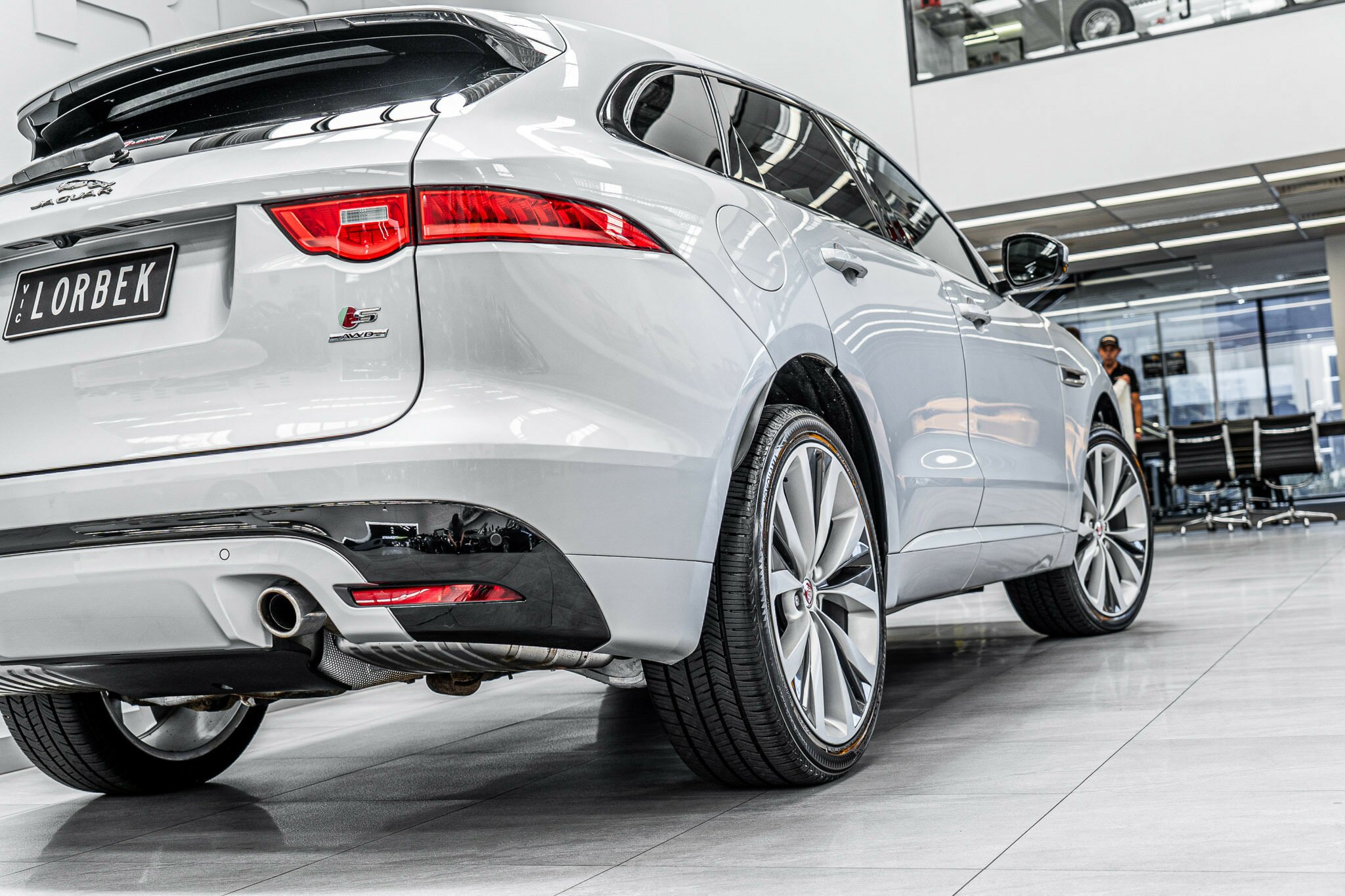 2016 JAGUAR F-PACE MY17 30d S 8 SP AUTOMATIC 4D WAGON