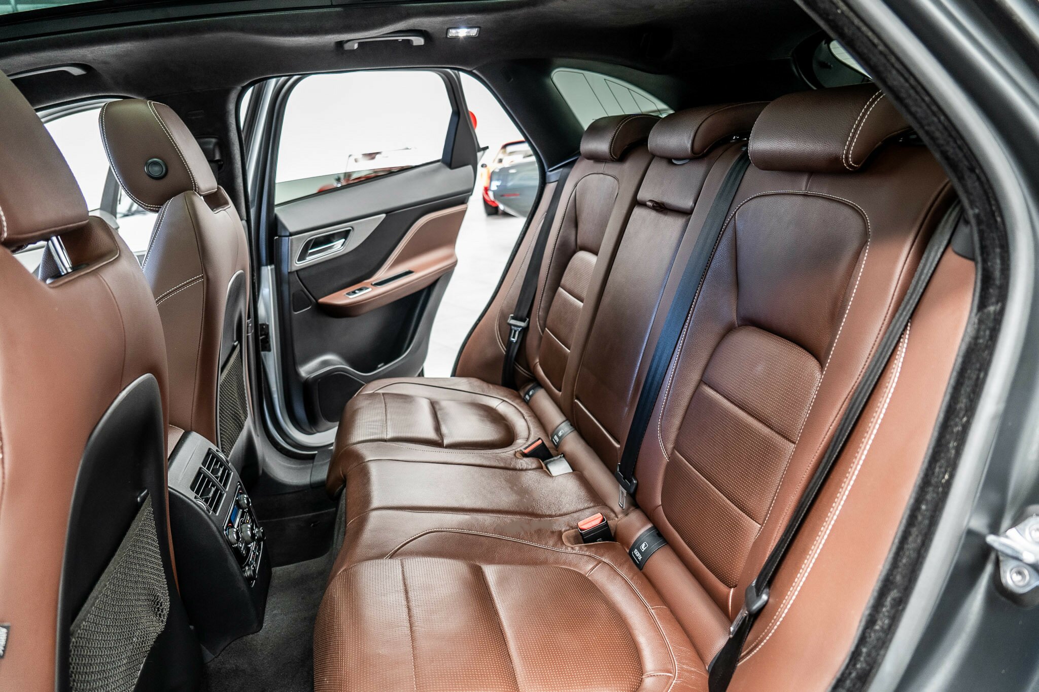 2016 JAGUAR F-PACE MY17 30d S 8 SP AUTOMATIC 4D WAGON