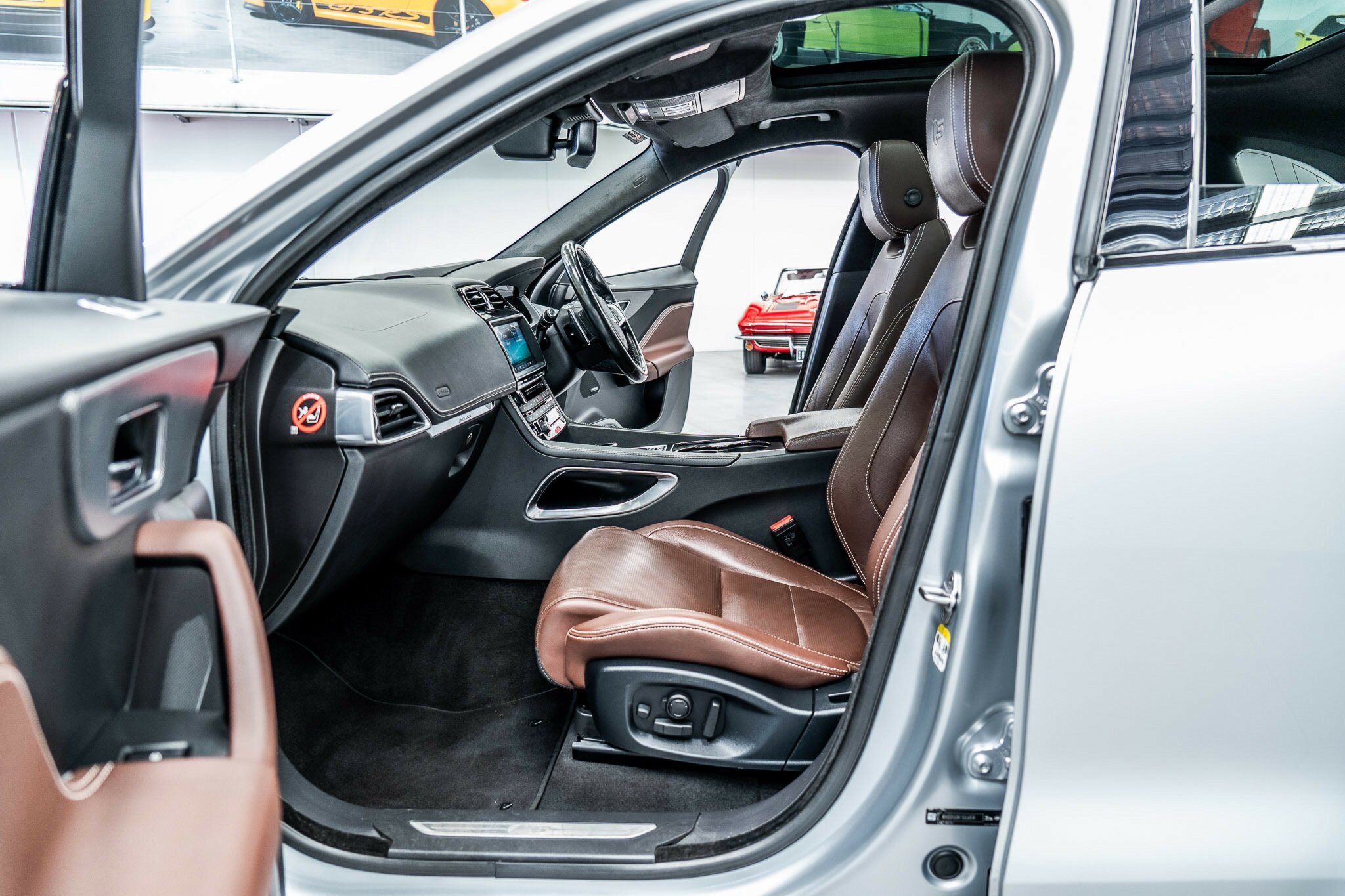 2016 JAGUAR F-PACE MY17 30d S 8 SP AUTOMATIC 4D WAGON
