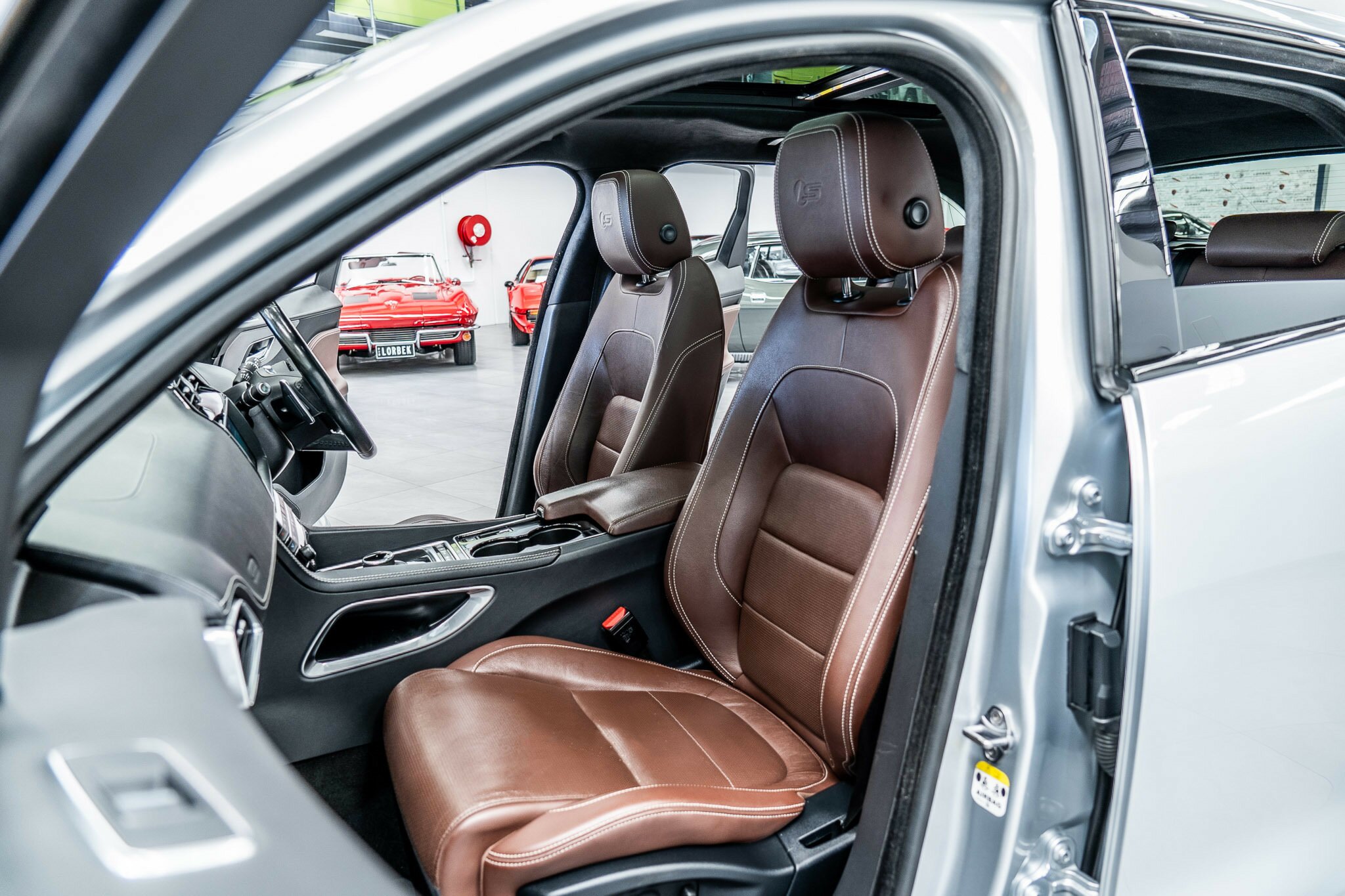 2016 JAGUAR F-PACE MY17 30d S 8 SP AUTOMATIC 4D WAGON
