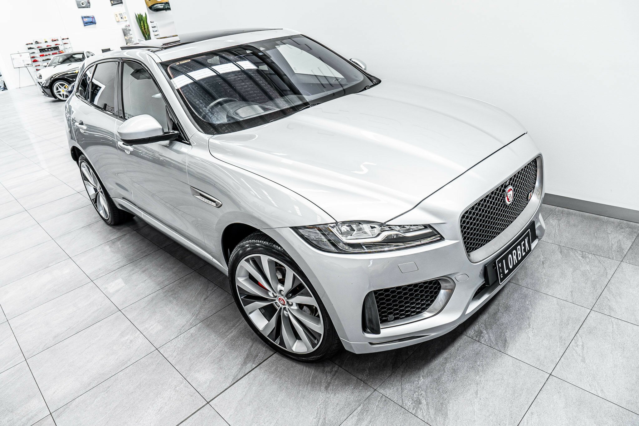 2016 JAGUAR F-PACE MY17 30d S 8 SP AUTOMATIC 4D WAGON