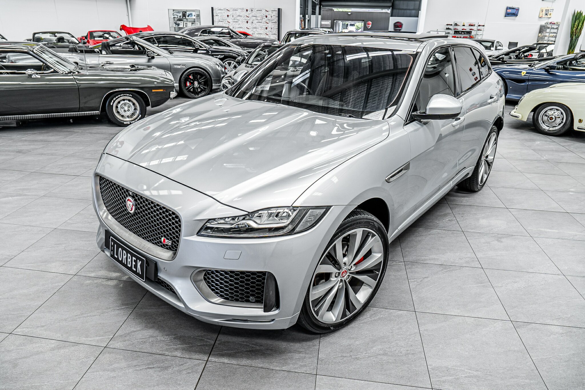 2016 JAGUAR F-PACE MY17 30d S 8 SP AUTOMATIC 4D WAGON