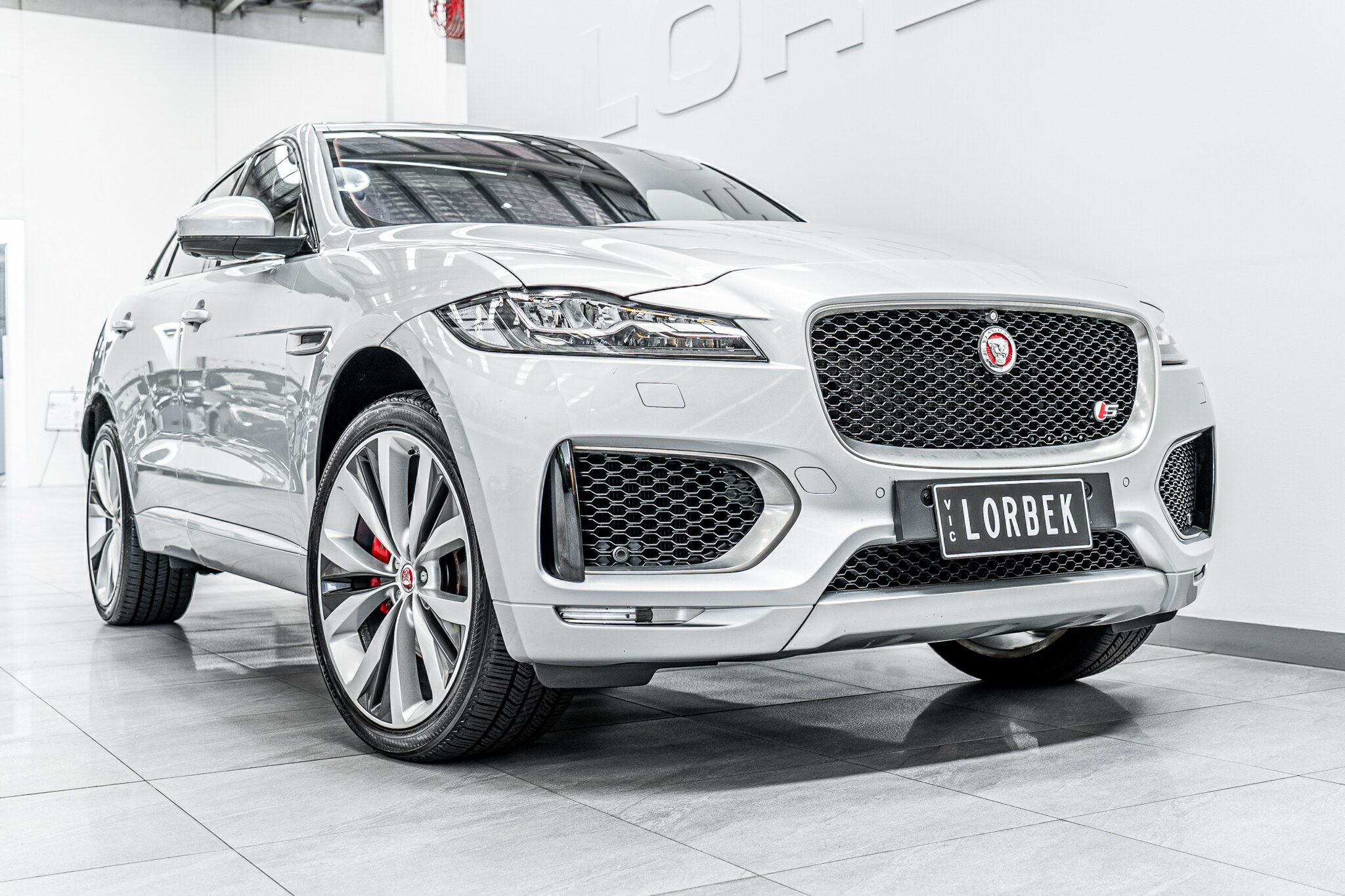 2016 JAGUAR F-PACE MY17 30d S 8 SP AUTOMATIC 4D WAGON
