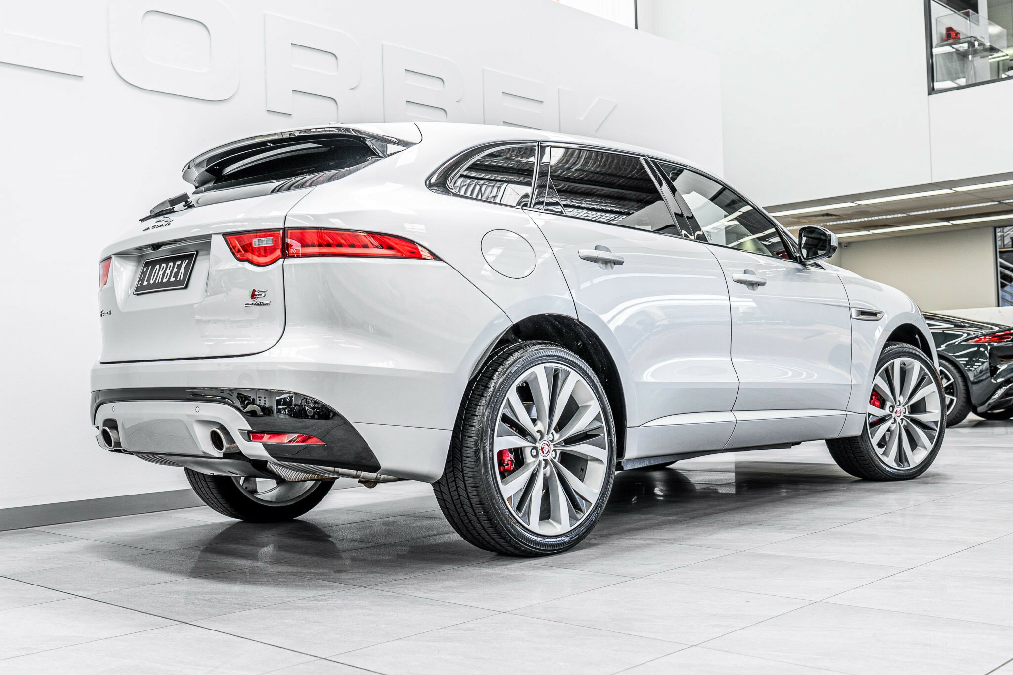2016 JAGUAR F-PACE MY17 30d S 8 SP AUTOMATIC 4D WAGON