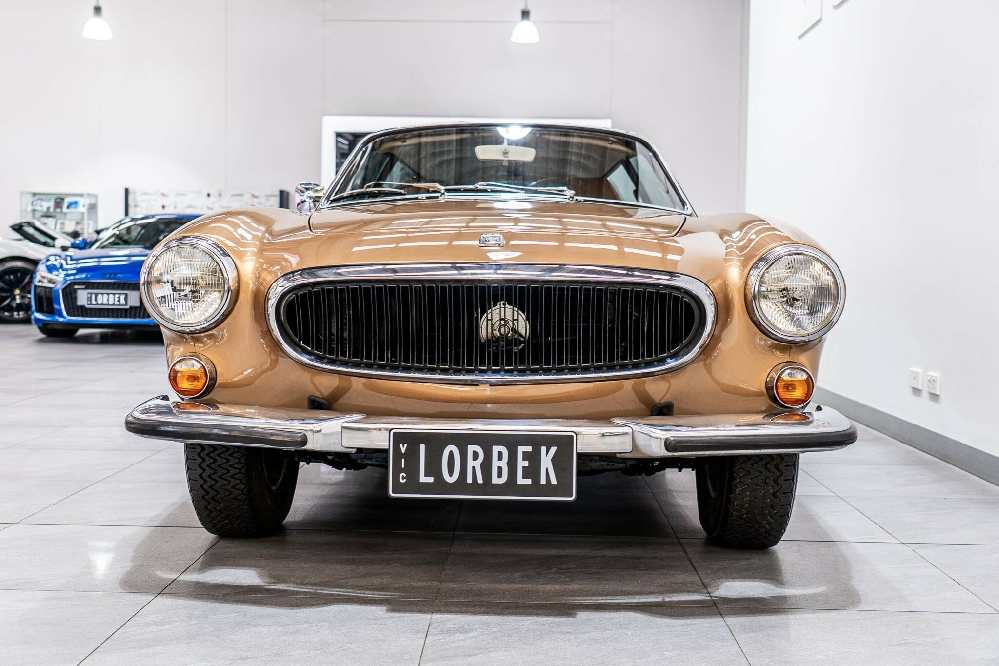 1972 VOLVO P 1800 ES 4 SP MANUAL 2D COUPE