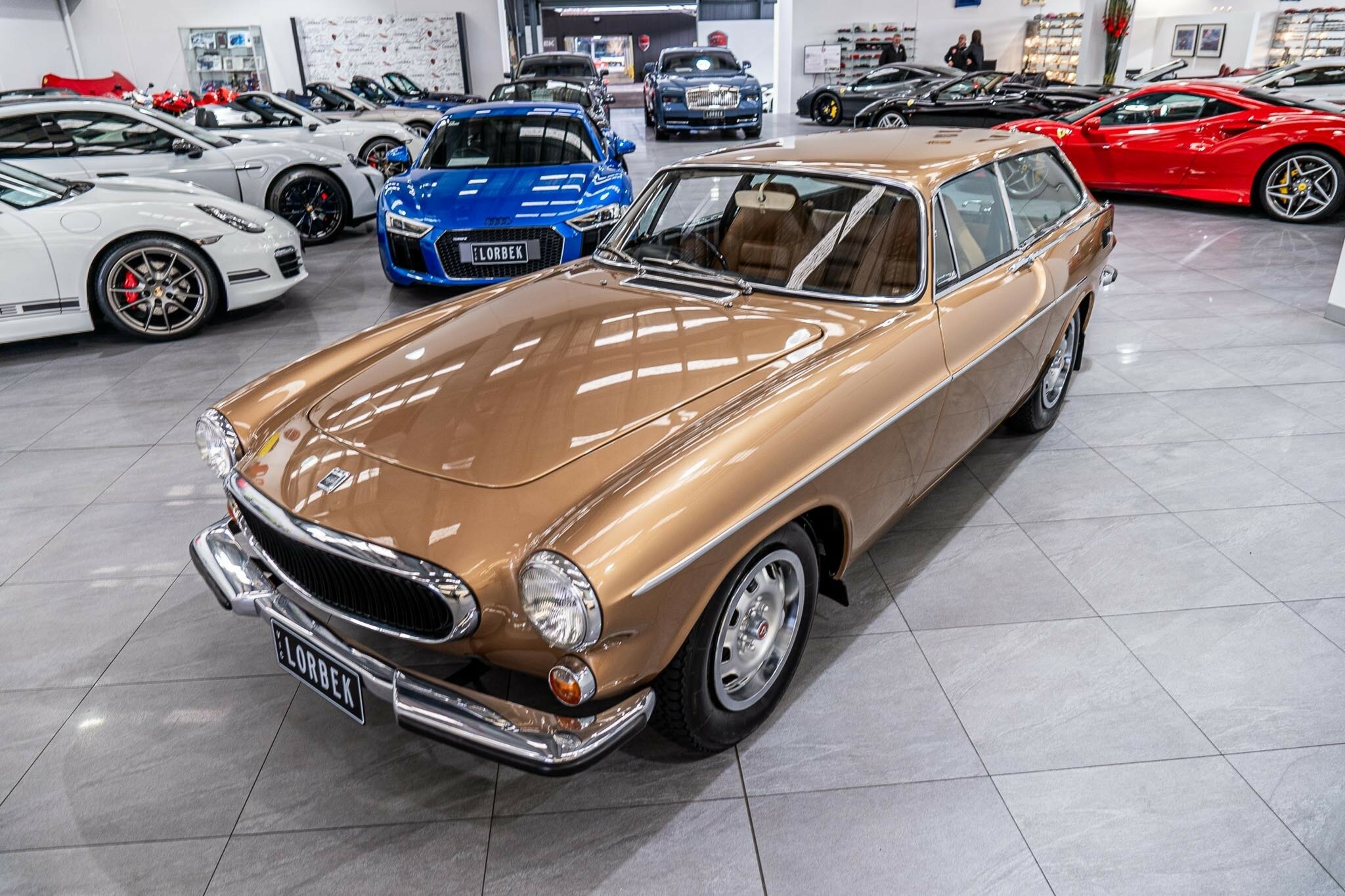 1972 VOLVO P 1800 ES 4 SP MANUAL 2D COUPE