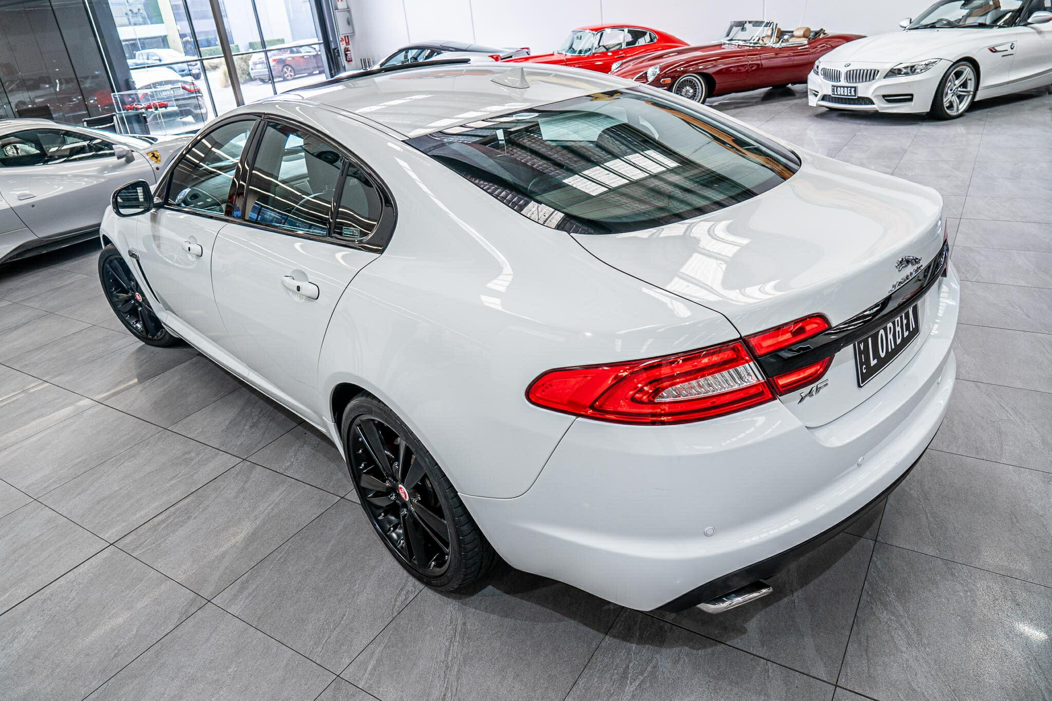 2014 JAGUAR XF MY15 2.0 LUXURY 8 SP AUTOMATIC 4D SEDAN