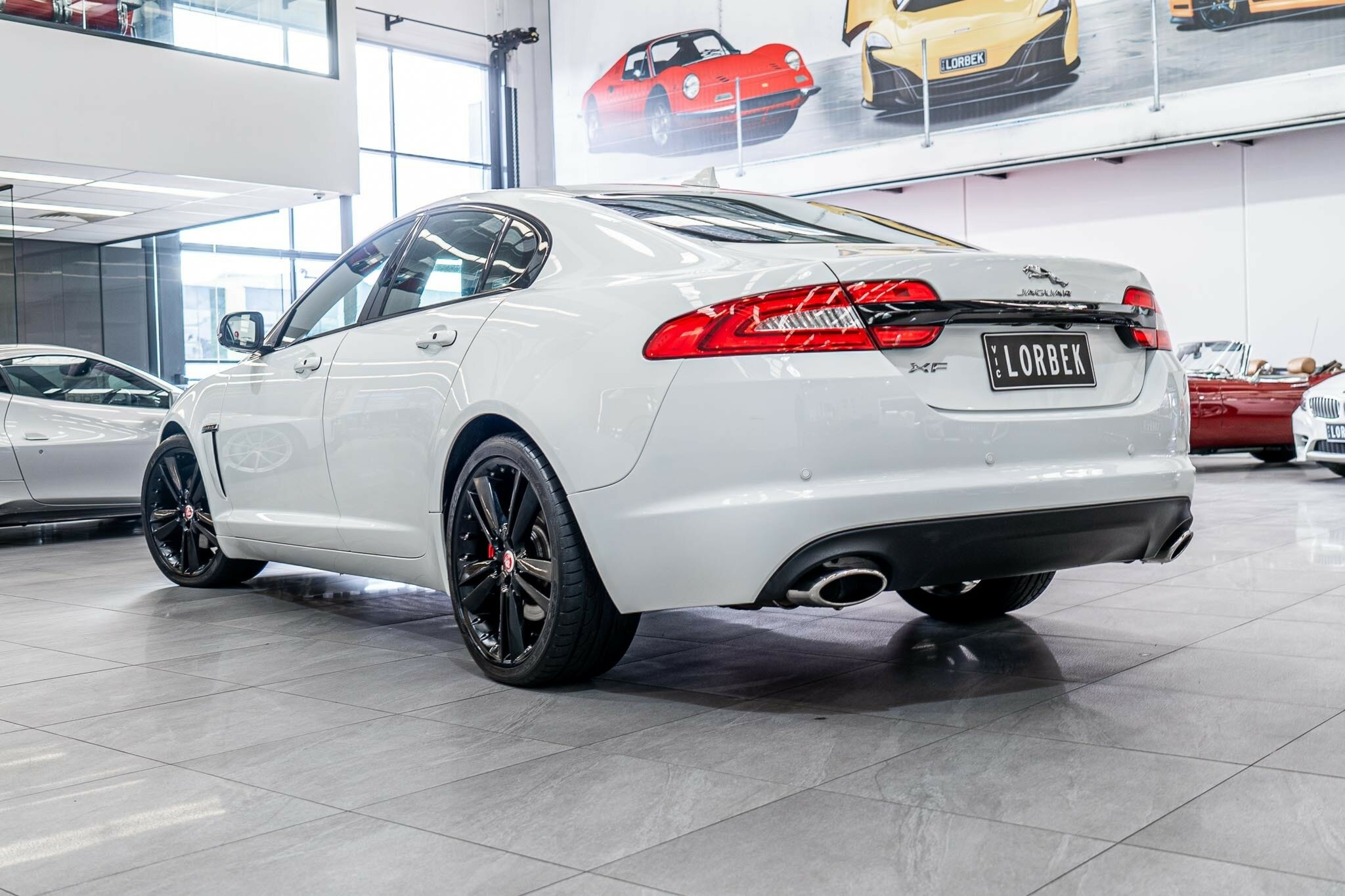 2014 JAGUAR XF MY15 2.0 LUXURY 8 SP AUTOMATIC 4D SEDAN