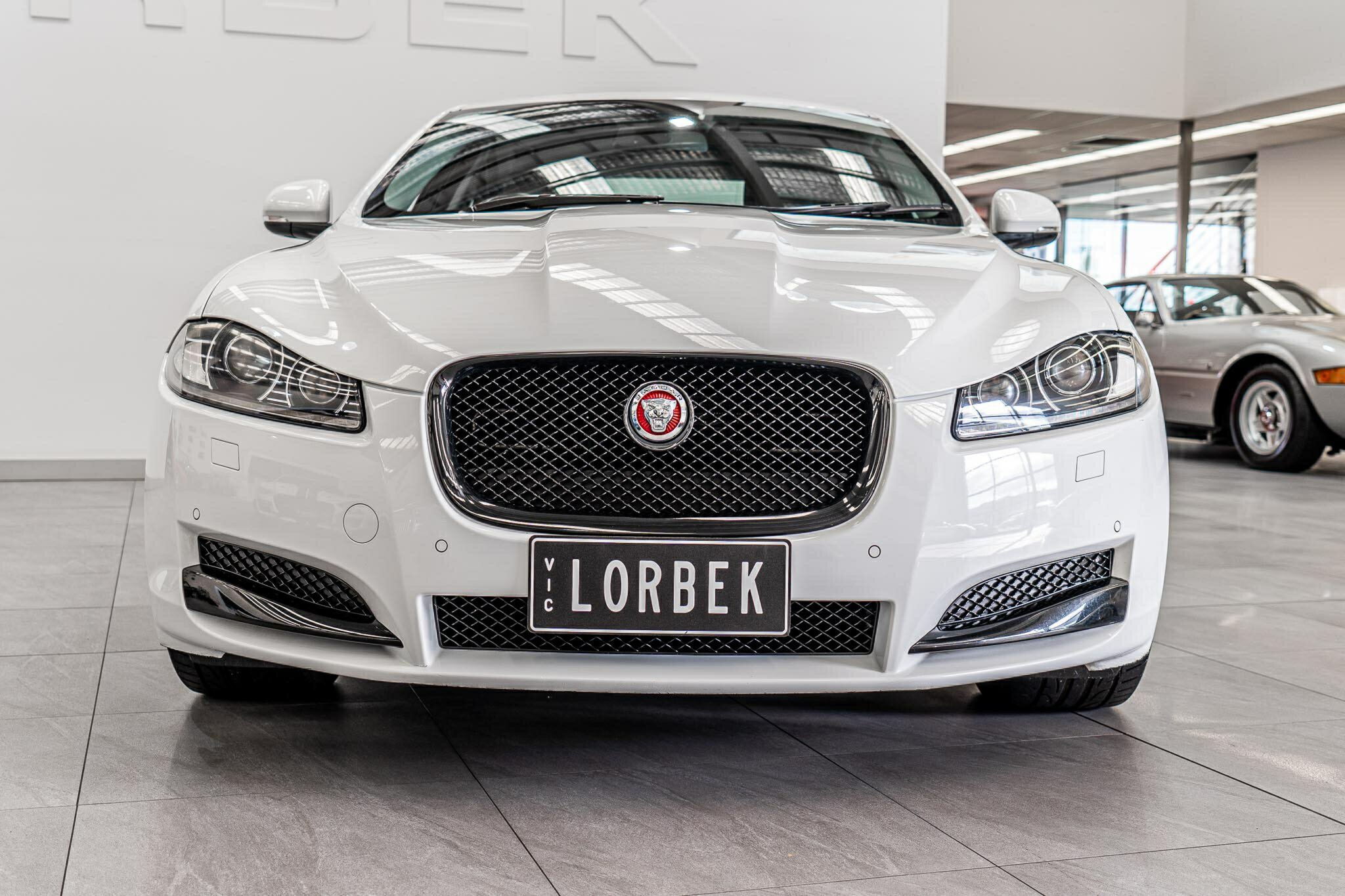 2014 JAGUAR XF MY15 2.0 LUXURY 8 SP AUTOMATIC 4D SEDAN