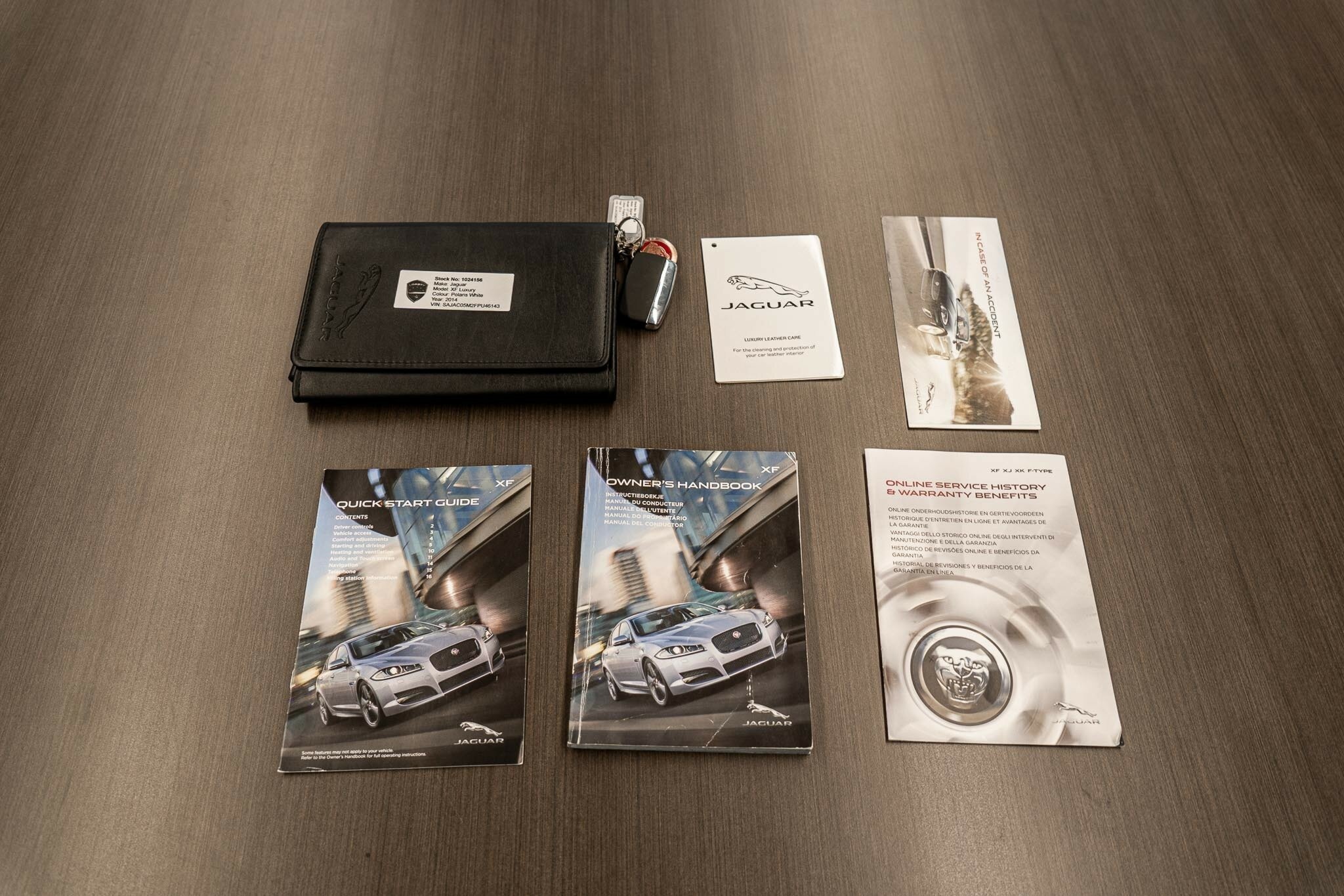 2014 JAGUAR XF MY15 2.0 LUXURY 8 SP AUTOMATIC 4D SEDAN