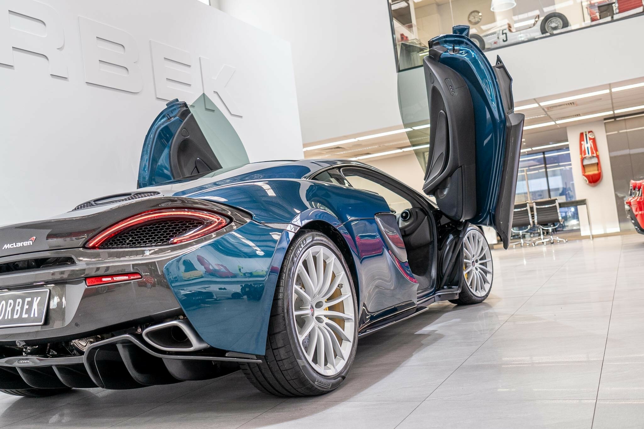 2017 McLAREN 570GT MY17 7 SP AUTO DUAL CLUTCH SEDAN