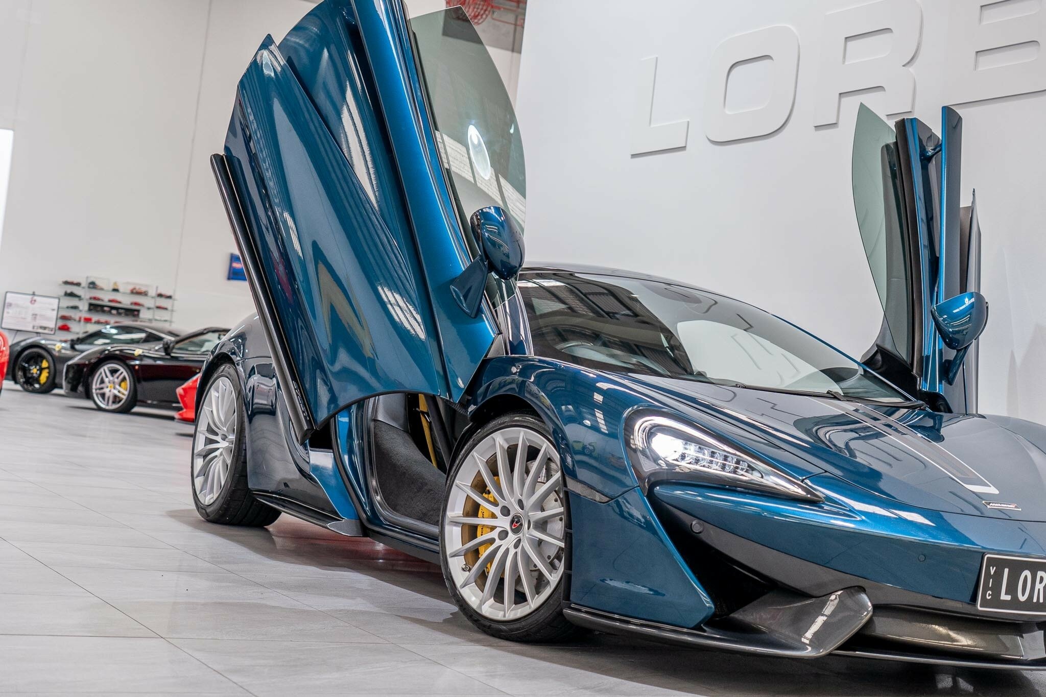 2017 McLAREN 570GT MY17 7 SP AUTO DUAL CLUTCH SEDAN