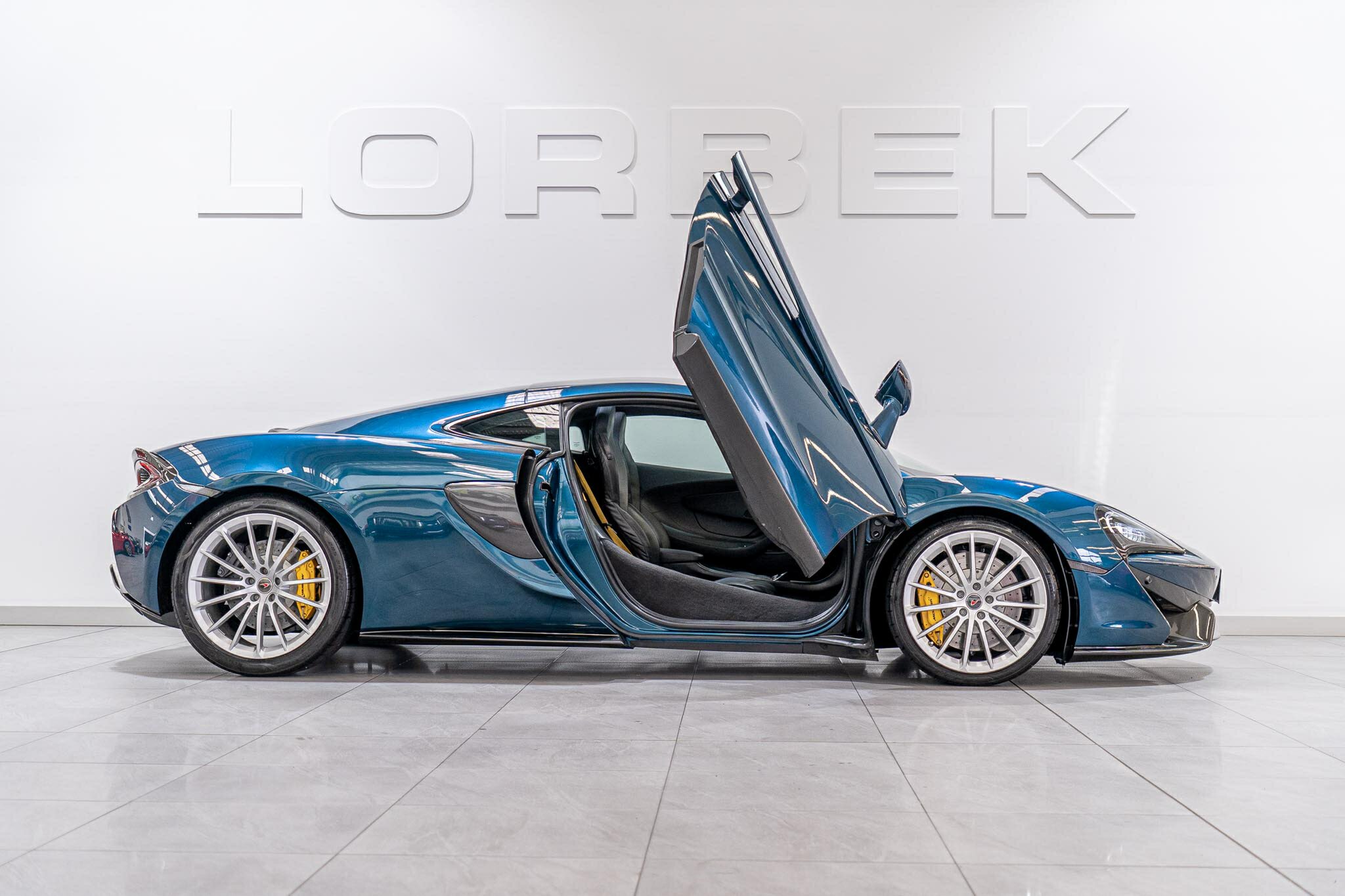 2017 McLAREN 570GT MY17 7 SP AUTO DUAL CLUTCH SEDAN