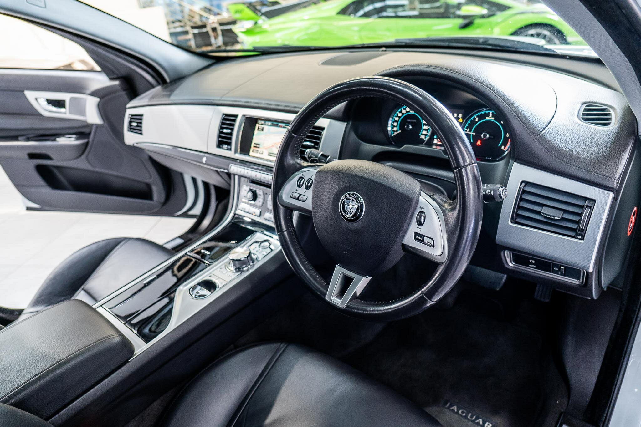 2014 JAGUAR XF MY14 3.0D LUXURY 8 SP AUTOMATIC 4D SEDAN
