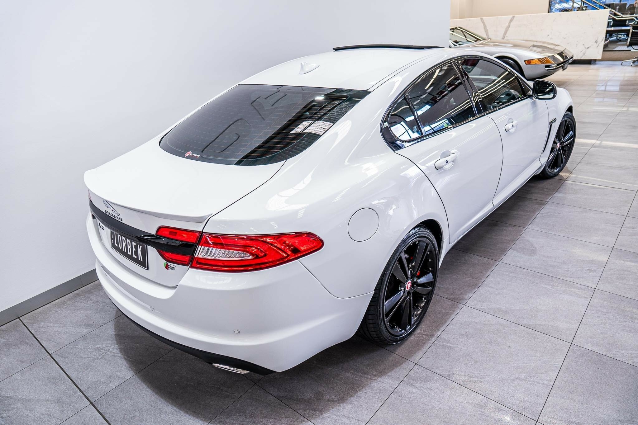 2014 JAGUAR XF MY14 3.0D LUXURY 8 SP AUTOMATIC 4D SEDAN